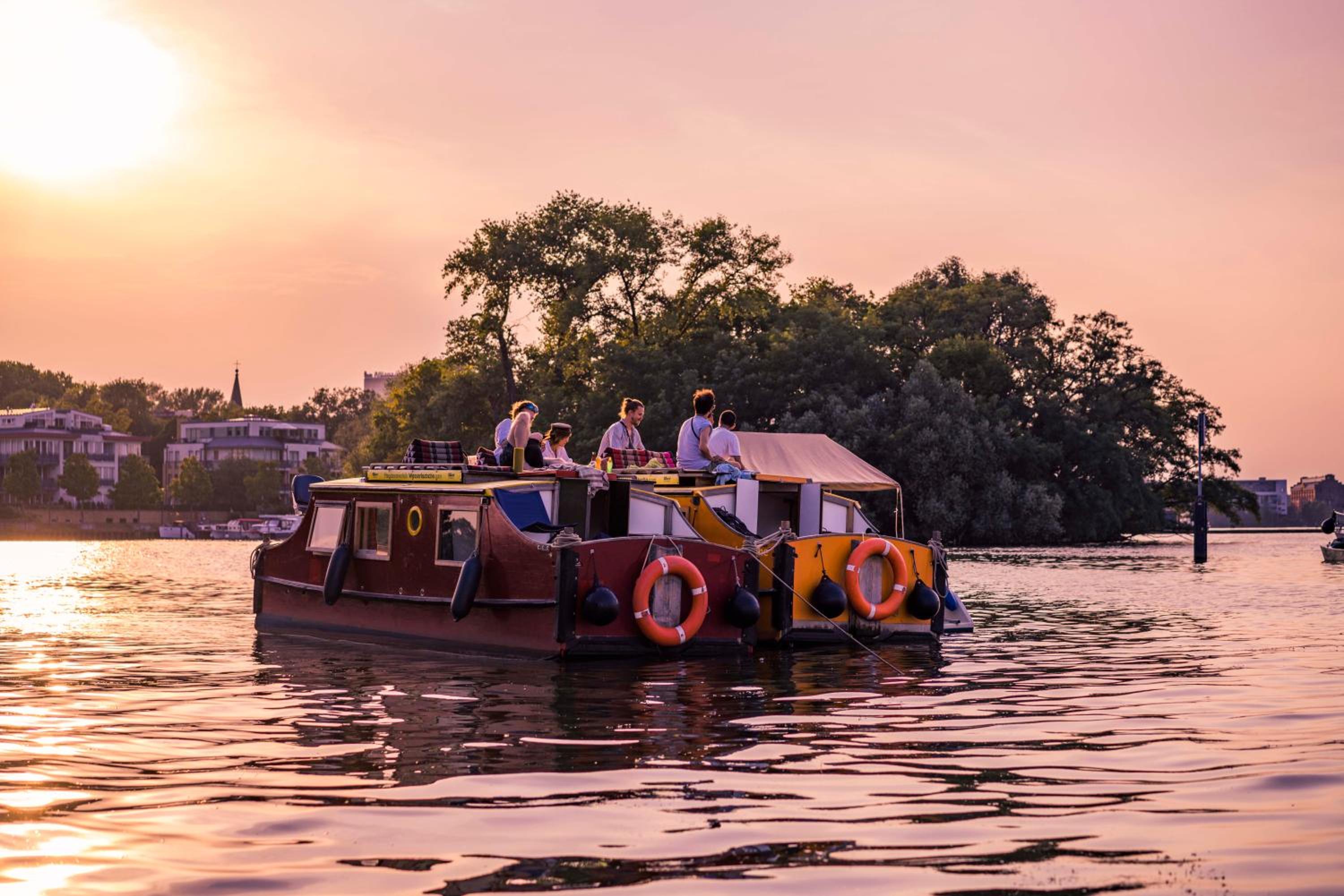 Hausboot Tour mit der Wasserkutsche - Führerscheinfrei
