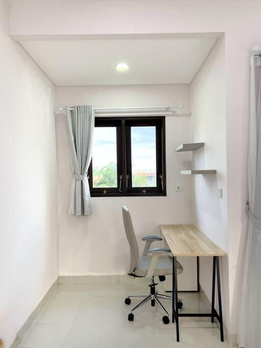 Jola Studio Apartment Sanur Bali Unit 1 Near Sanur Beach by Damaresa view 5