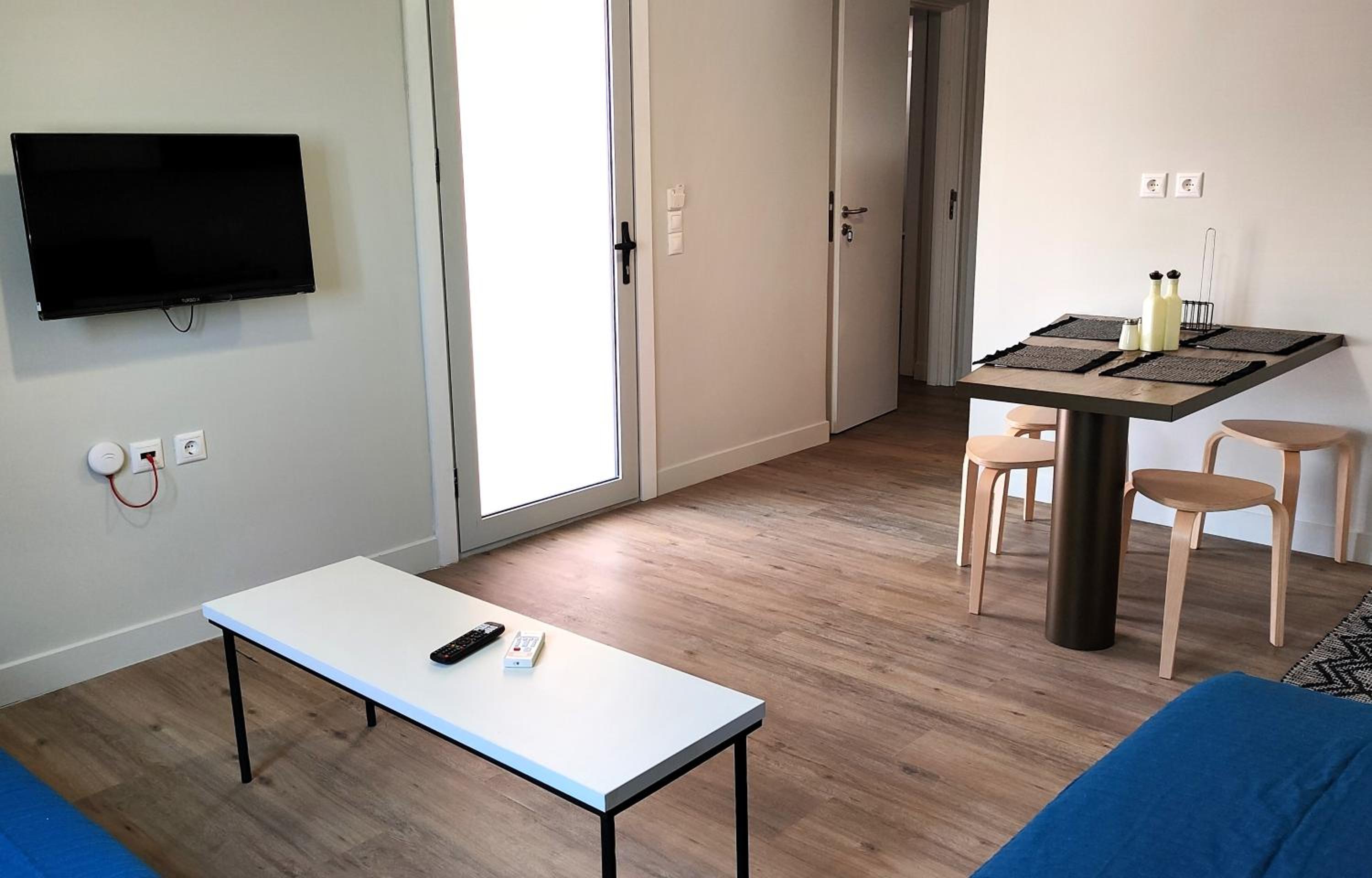 Joanna Deluxe Apartments