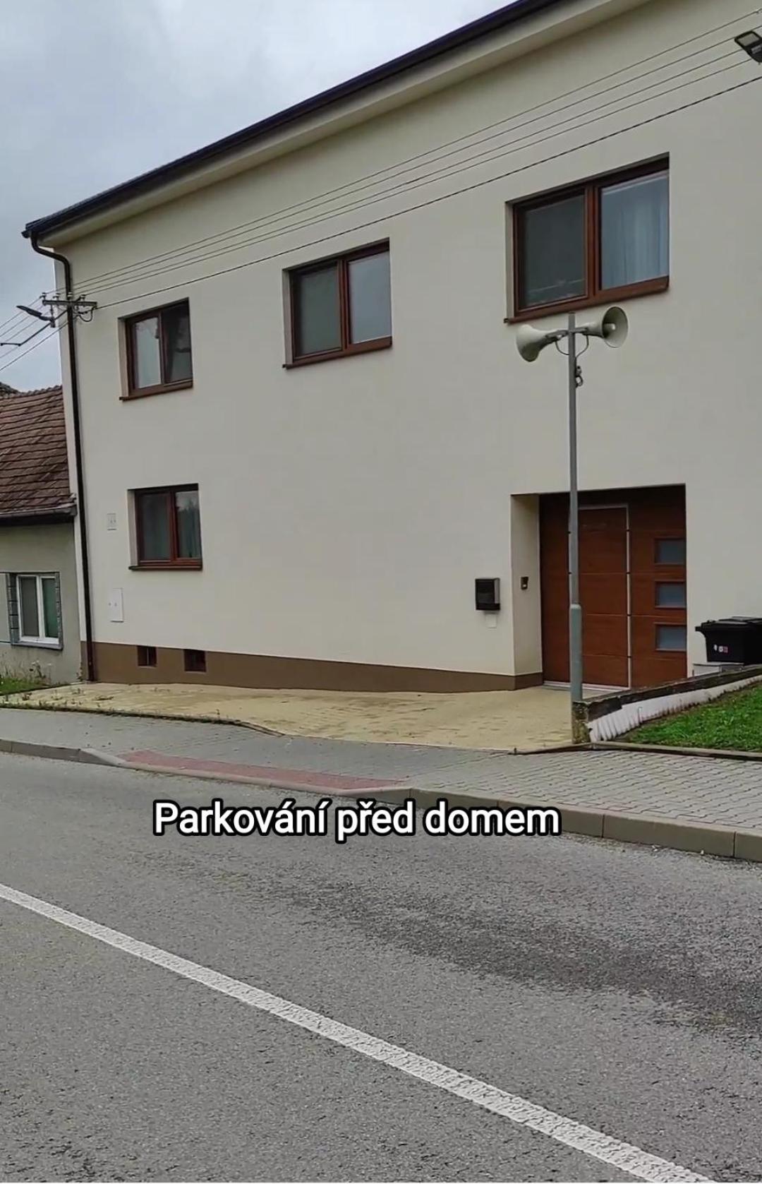 Pokoj s koupelnou v Rodinném domě