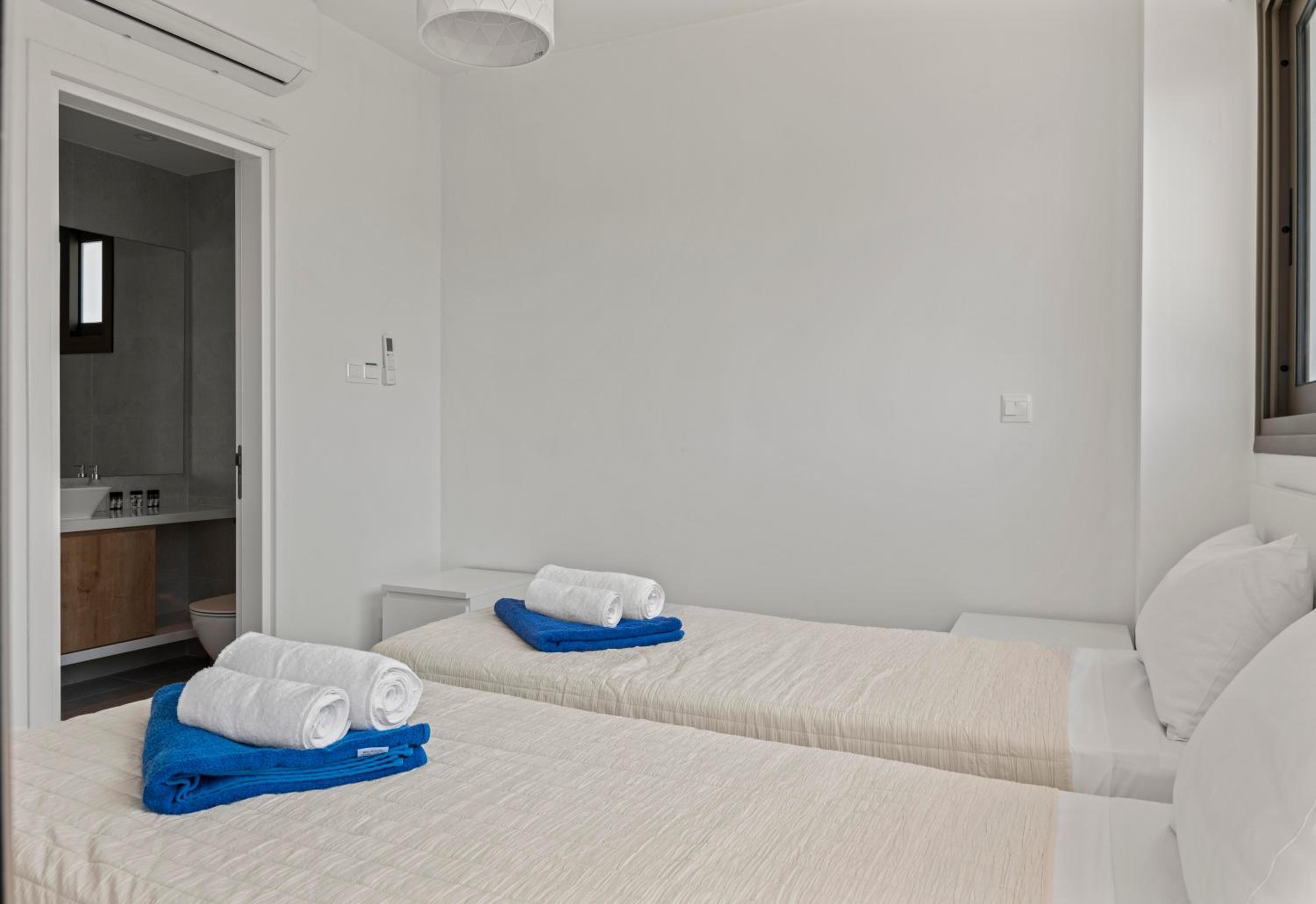 Serenity Waves Villa 22