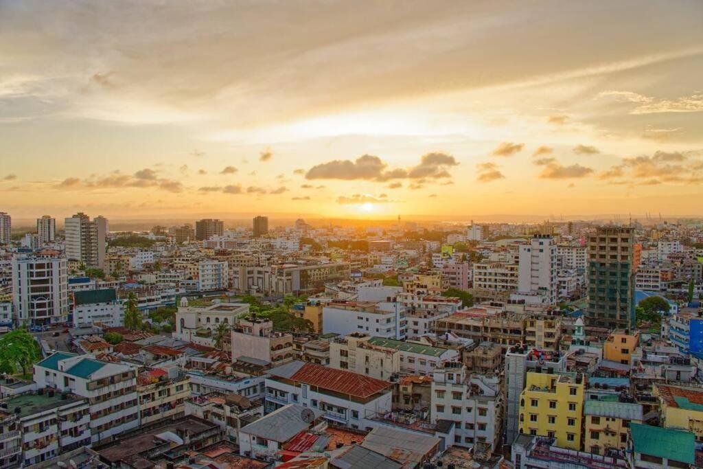Seaview Penthouse, AC included & Rooftop Pool view 3