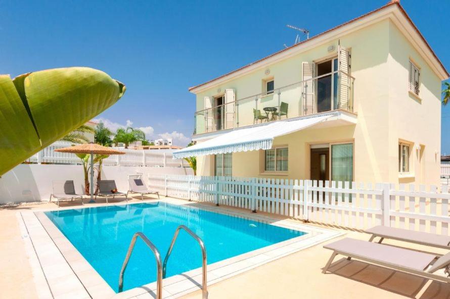 Villa Aurora - 100m from Pernera Beach