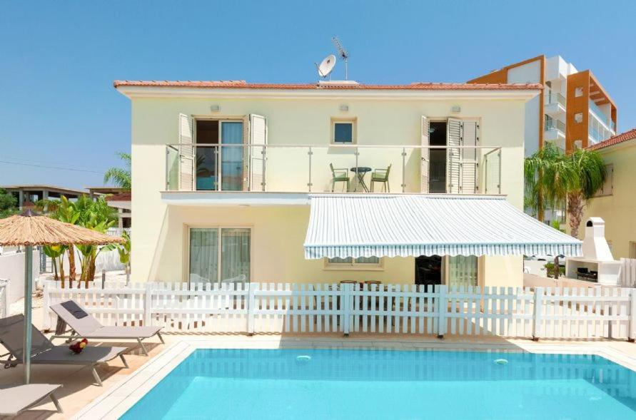 Villa Aurora - 100m from Pernera Beach