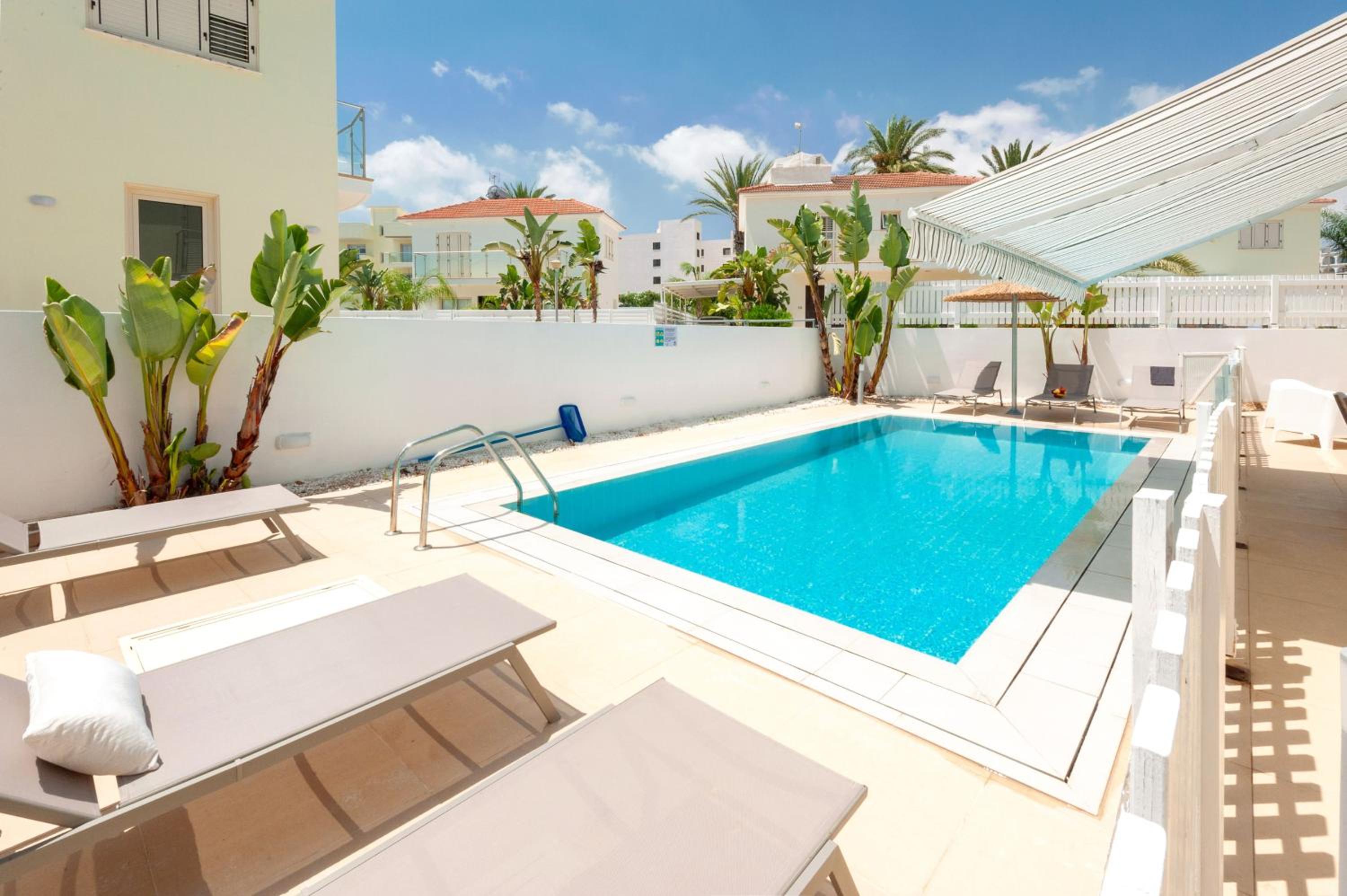 Villa Aurora - 100m from Pernera Beach