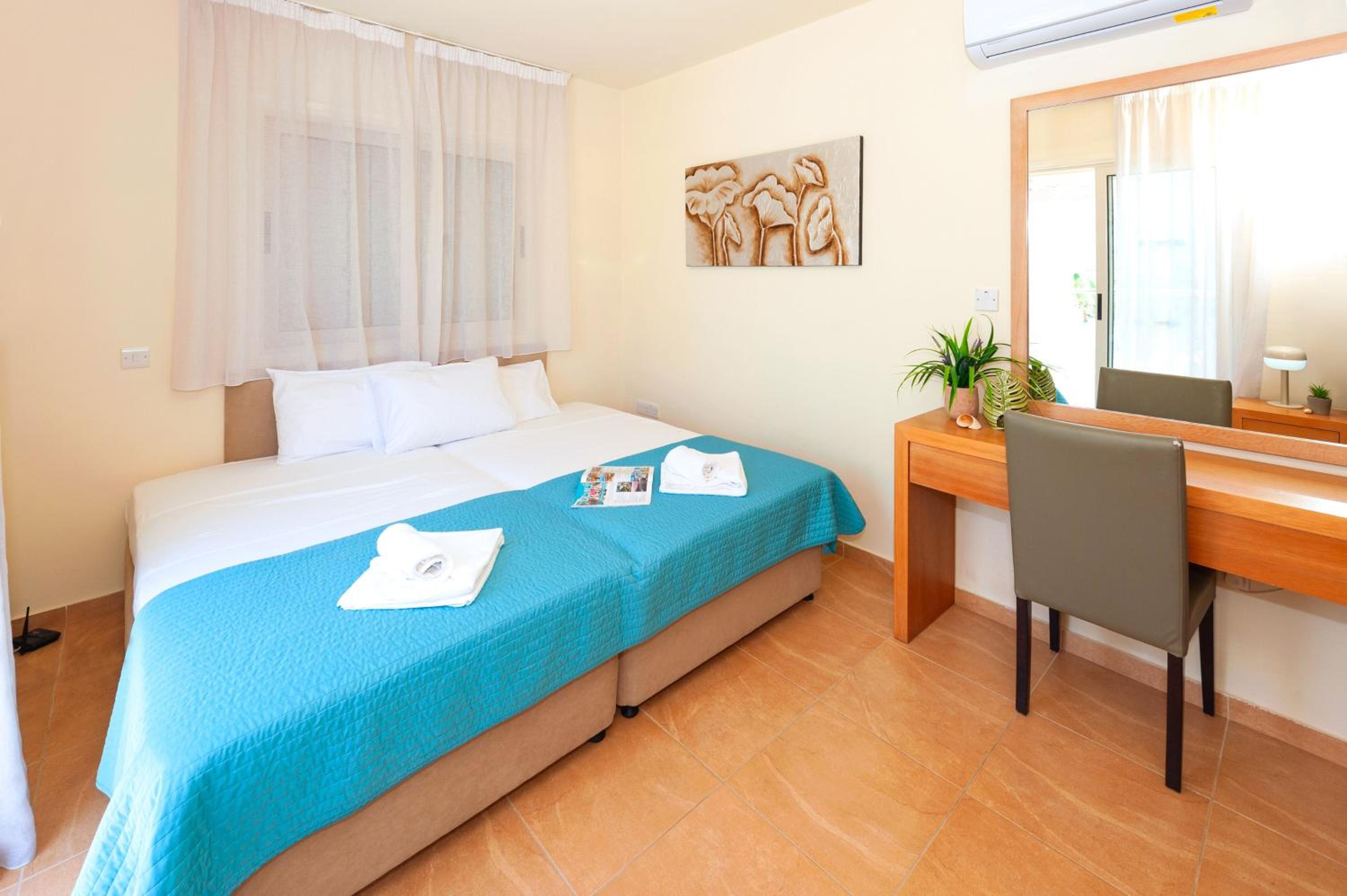 Villa Aurora - 100m from Pernera Beach