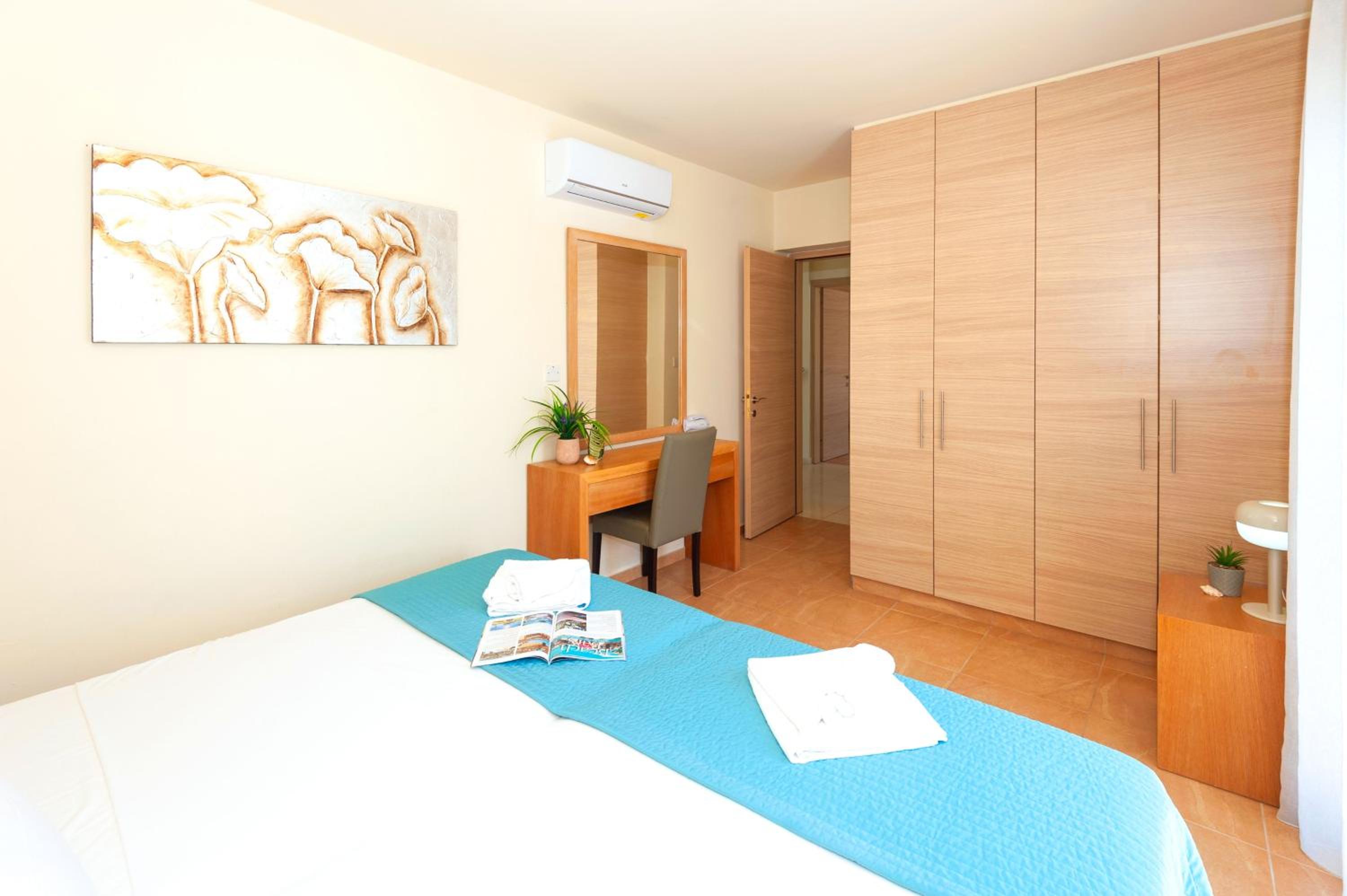 Villa Aurora - 100m from Pernera Beach