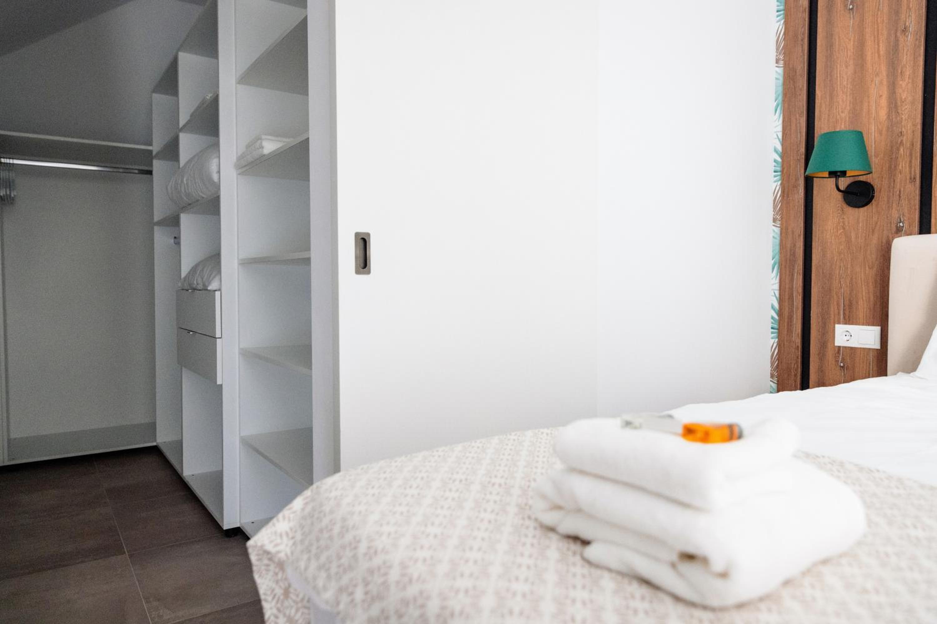 Park Residence 1 view 3