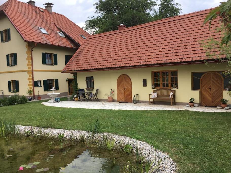 Apartment in traumhafter Lage mit Naturbadeteich
