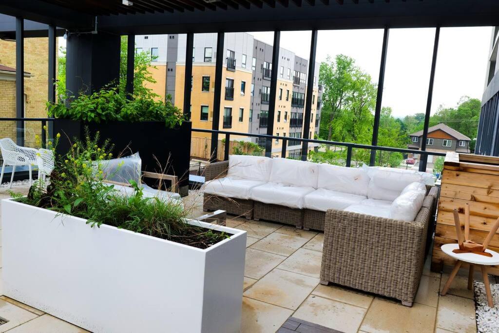 2bhk Luxury brand new pvt suite Kitchener