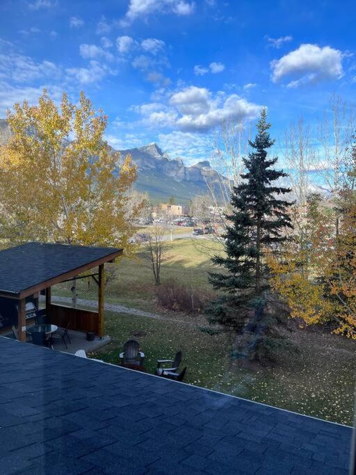 Three Peaks Getaway 2 bedrooms & 2 bath-sleeps 6