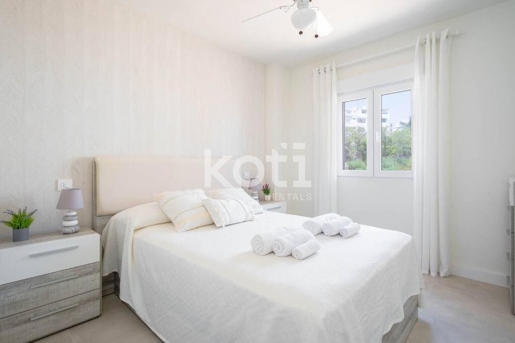 Koti Rentals - Playa Santa Ana view 2