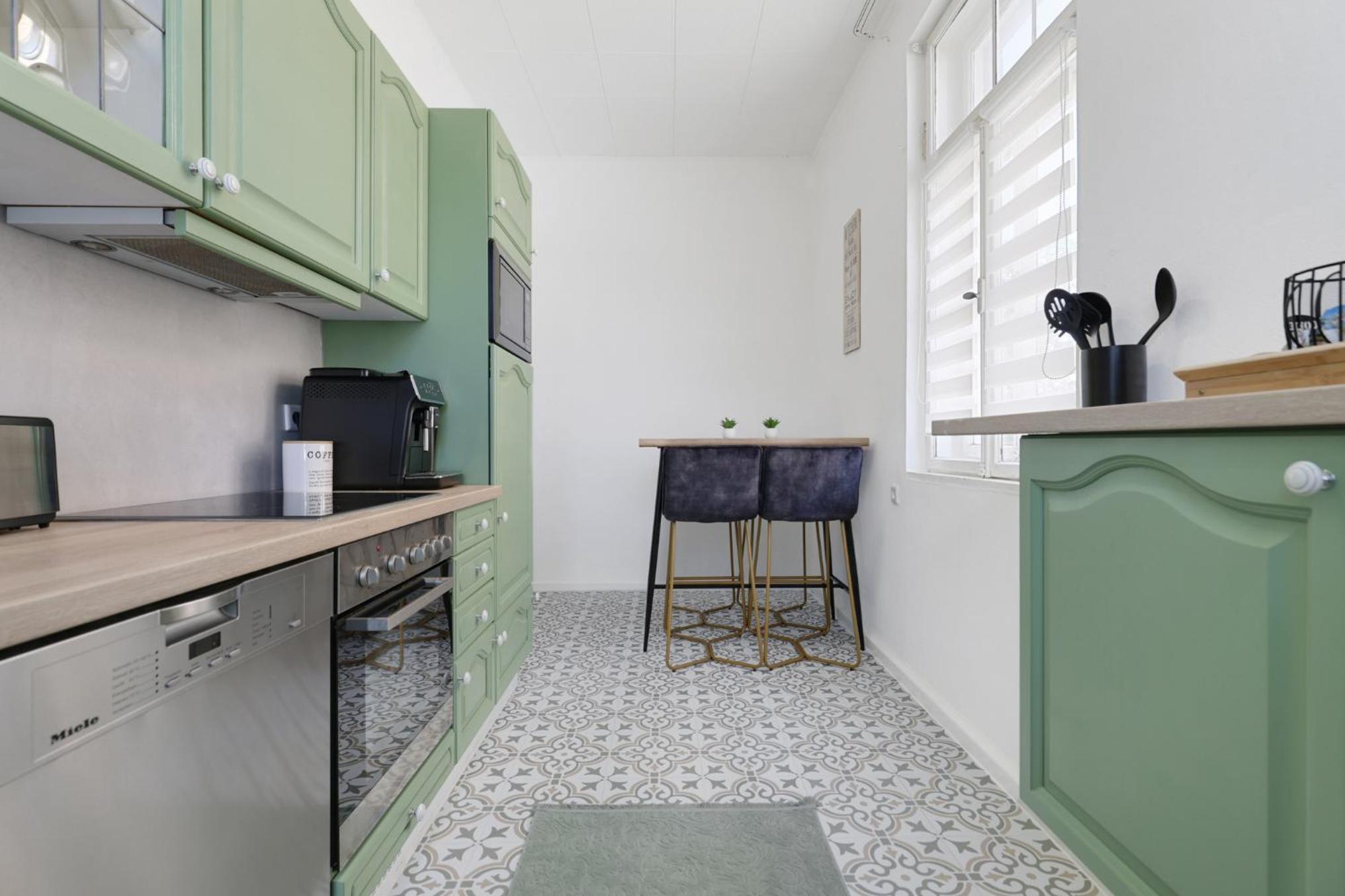 cruwzo I Exclusive Apartments in Central location with Parking