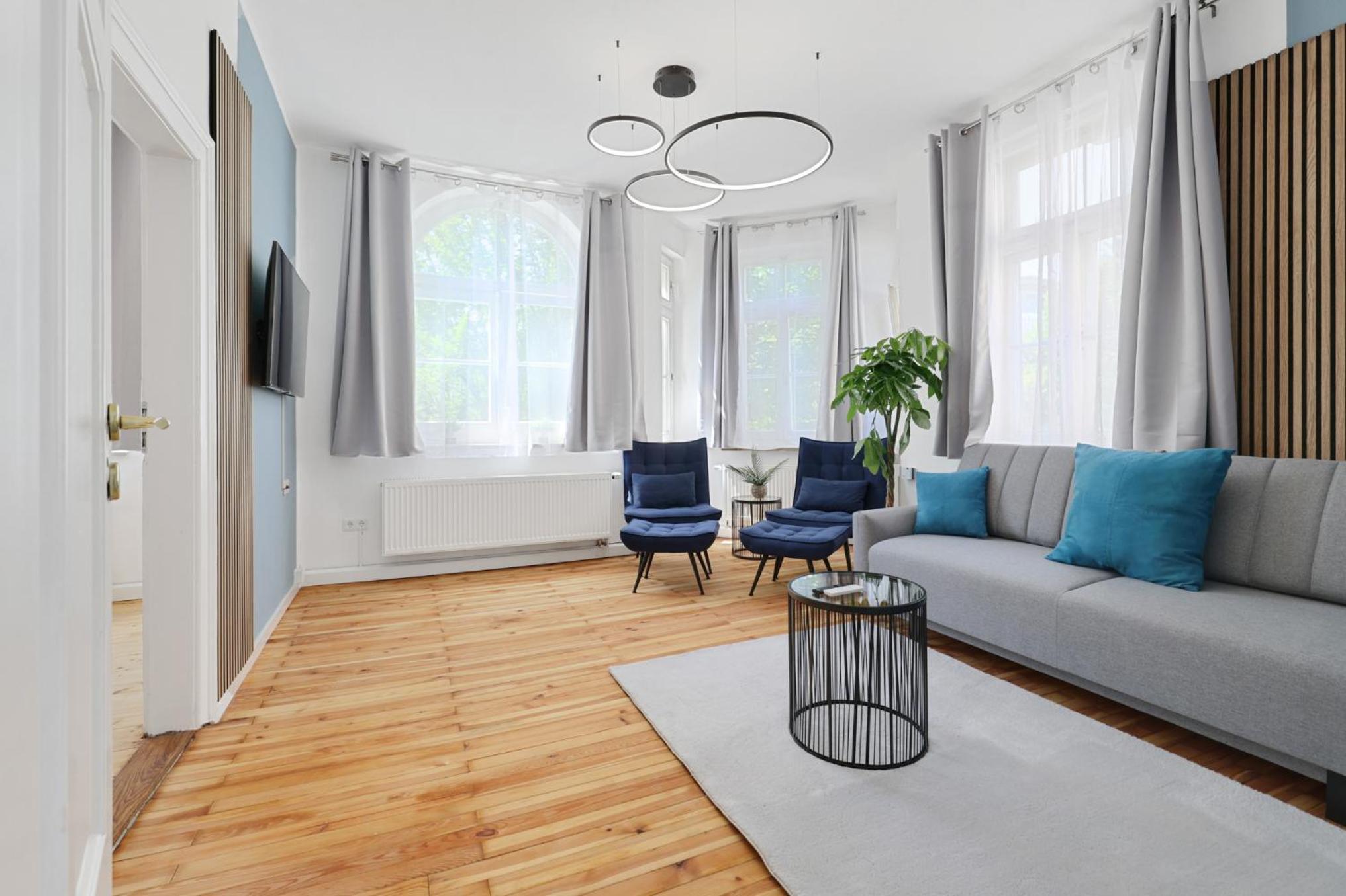 cruwzo I Exclusive Apartments in Central location with Parking