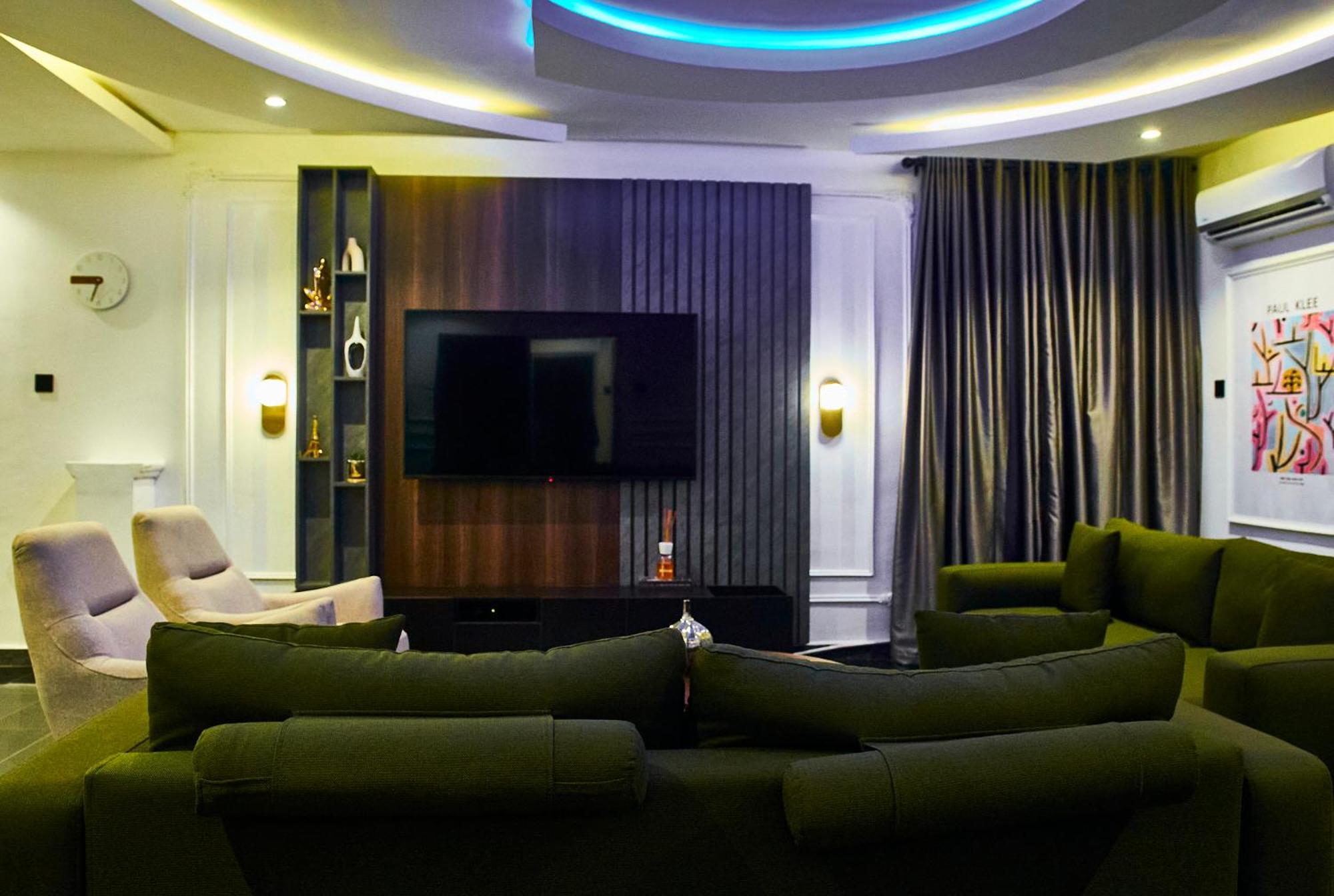 The Blanche Apartment