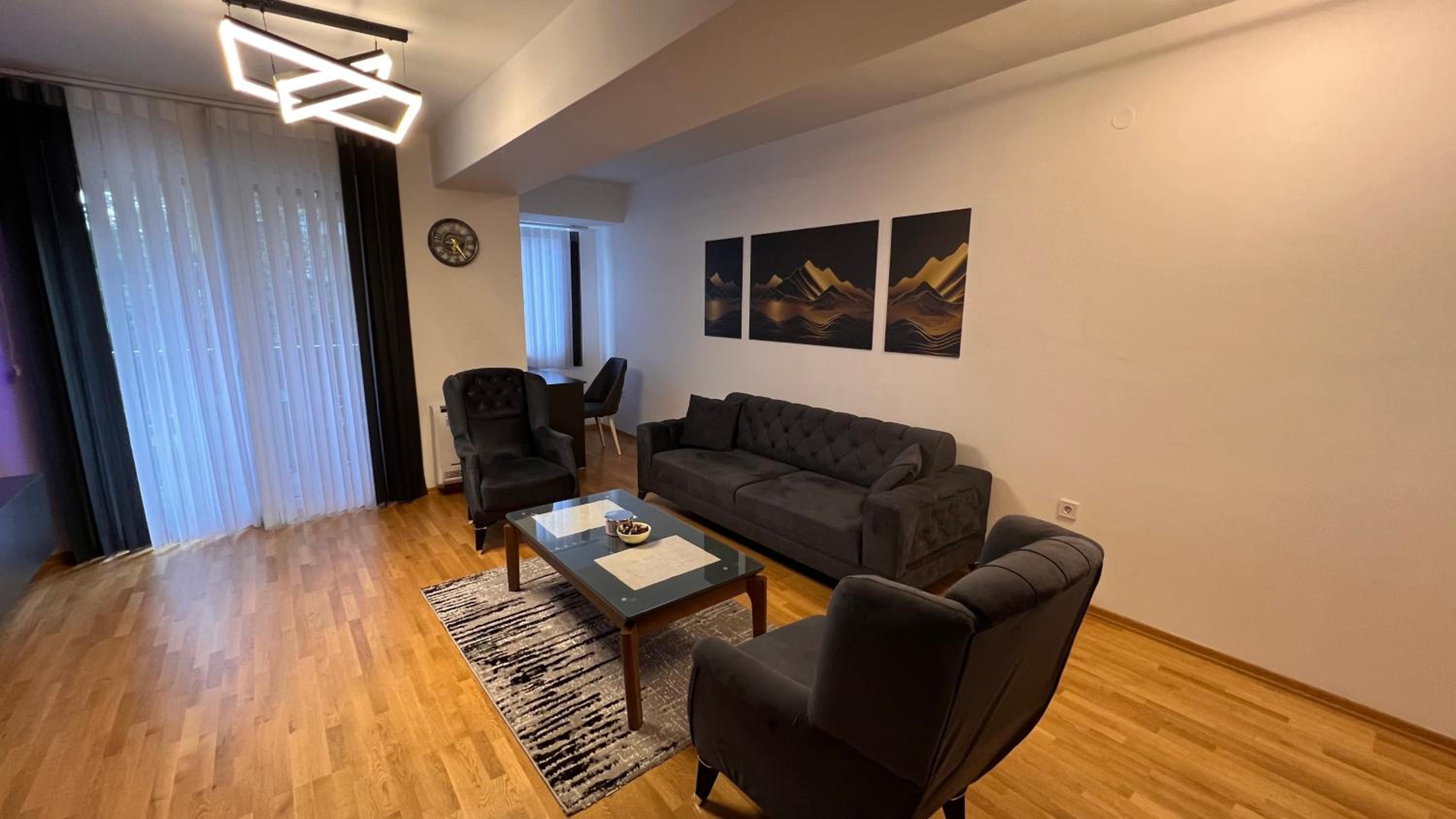 UrbanLuxe rent