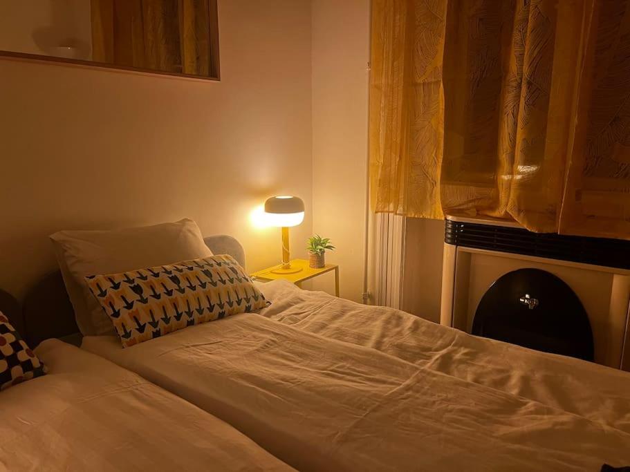 2BR Supercentral Apartment with Variable Beds by NW