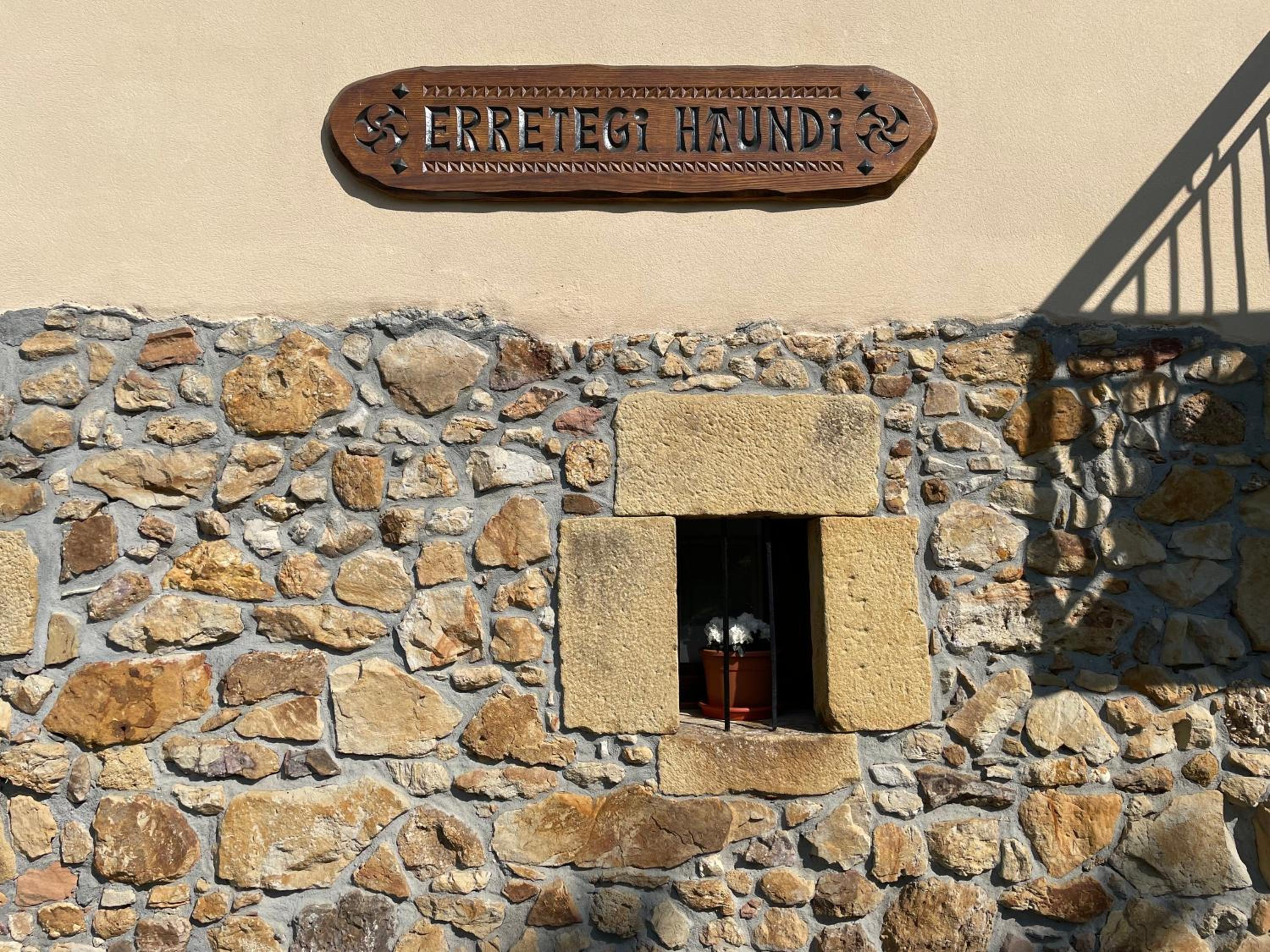 Agroturismo Erretegi Haundi
