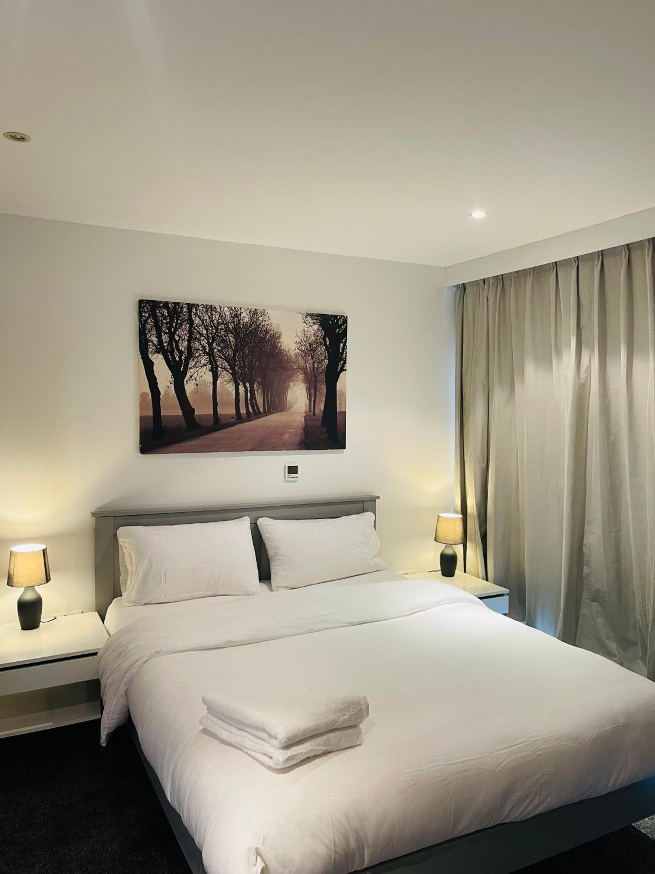 Modern Luxury 2 bedroom apartment in London Excel