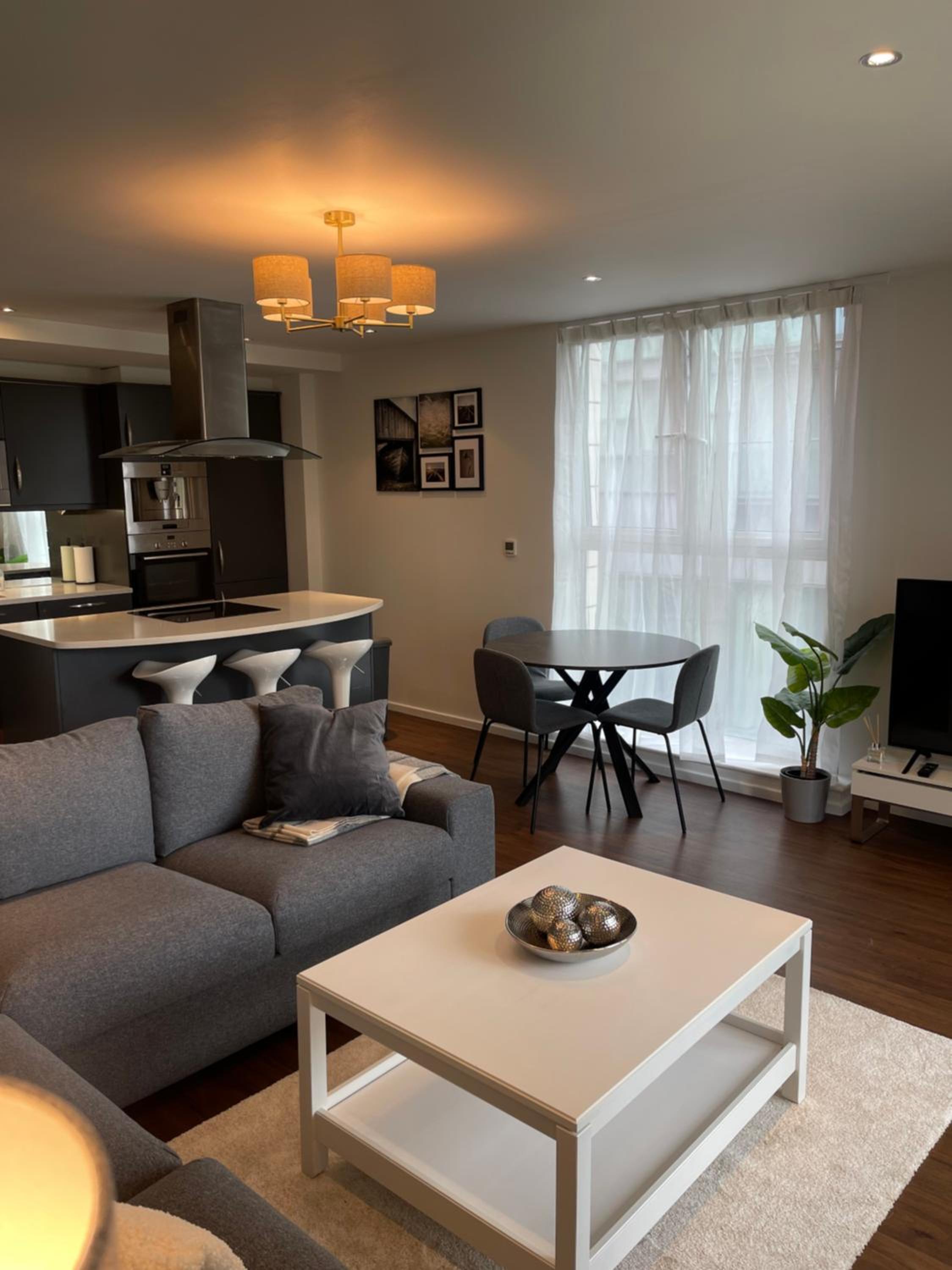 Modern Luxury 2 bedroom apartment in London Excel