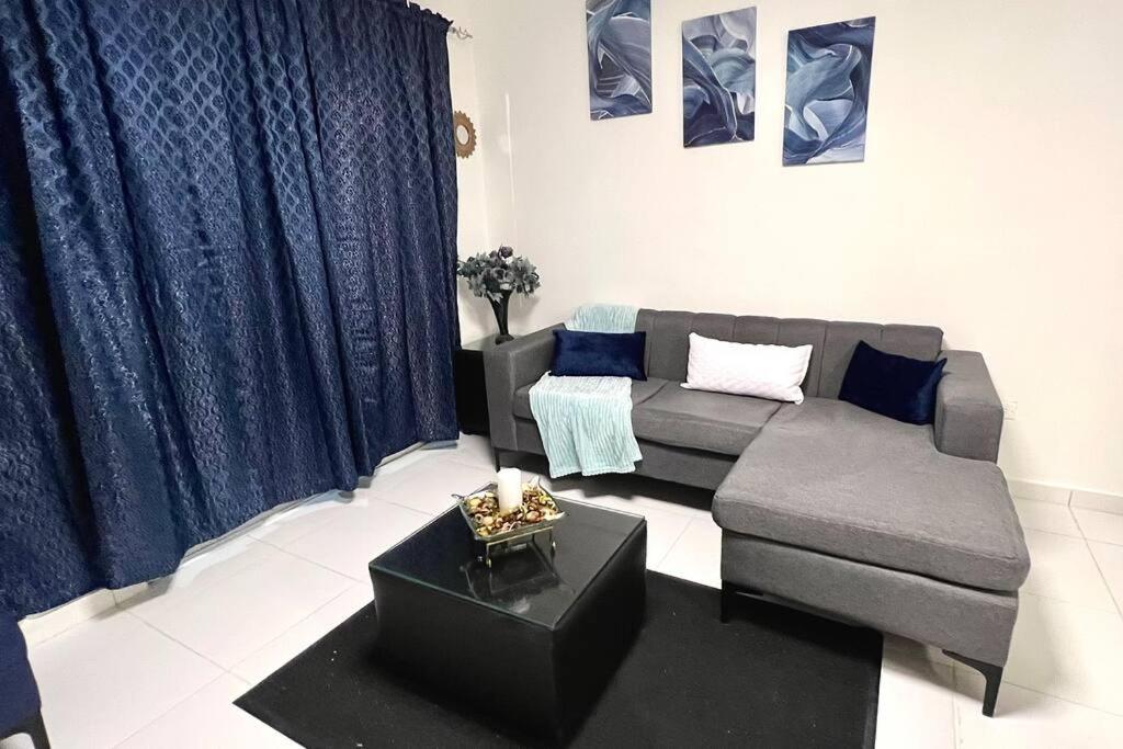Habitacion con piscina