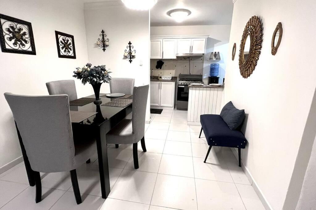 Habitacion con piscina