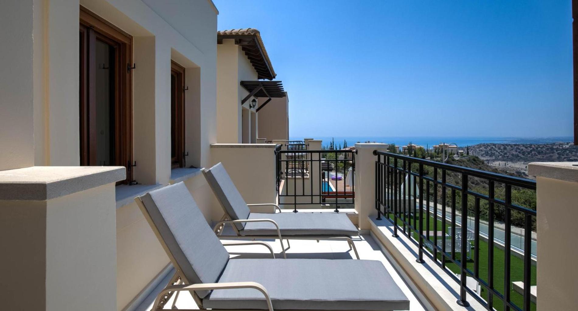 Modern Apartment Oceanus, Theseus Village, Aphrodite Hills