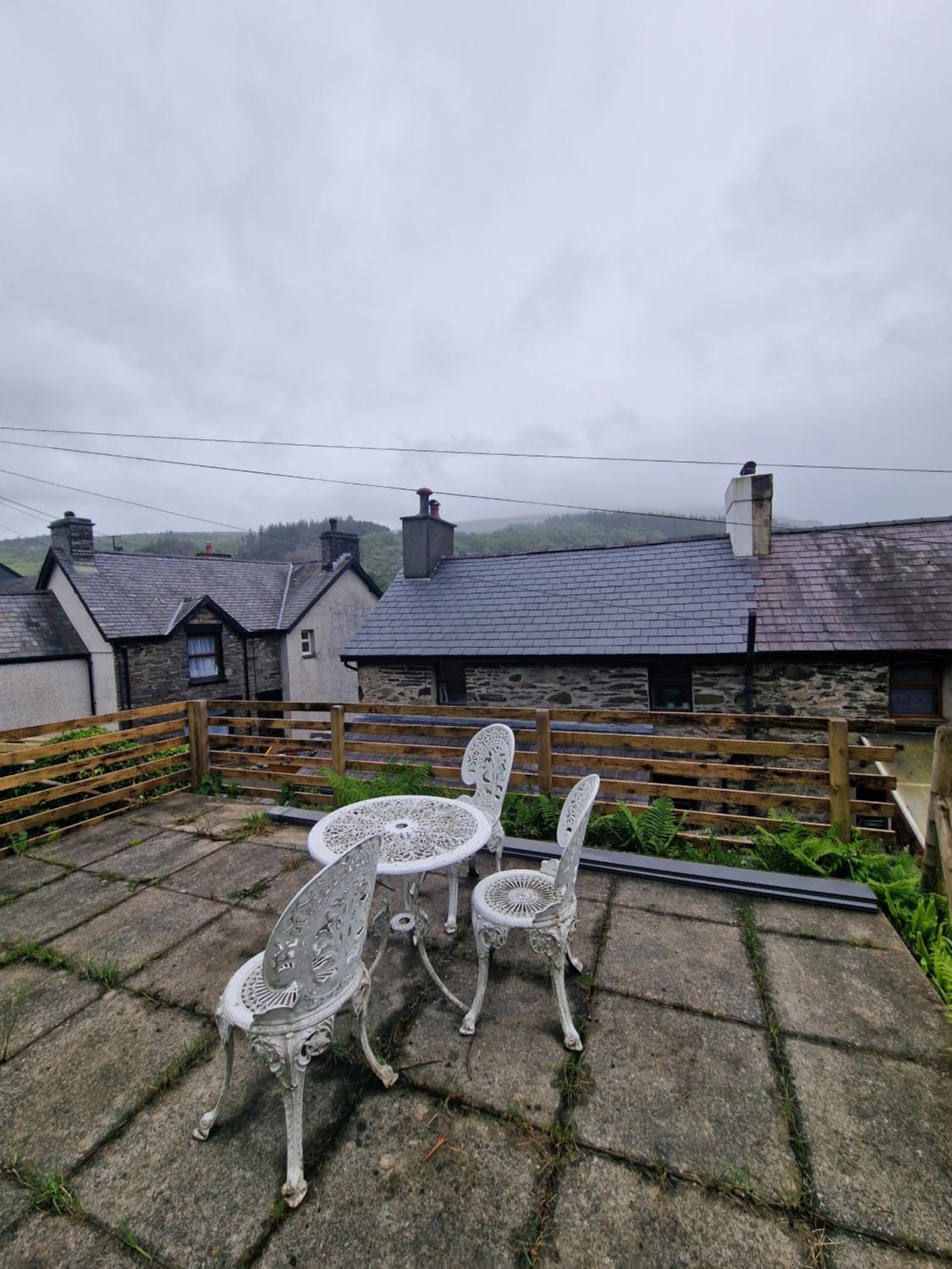 Cosy cottage in Snowdonia view 2