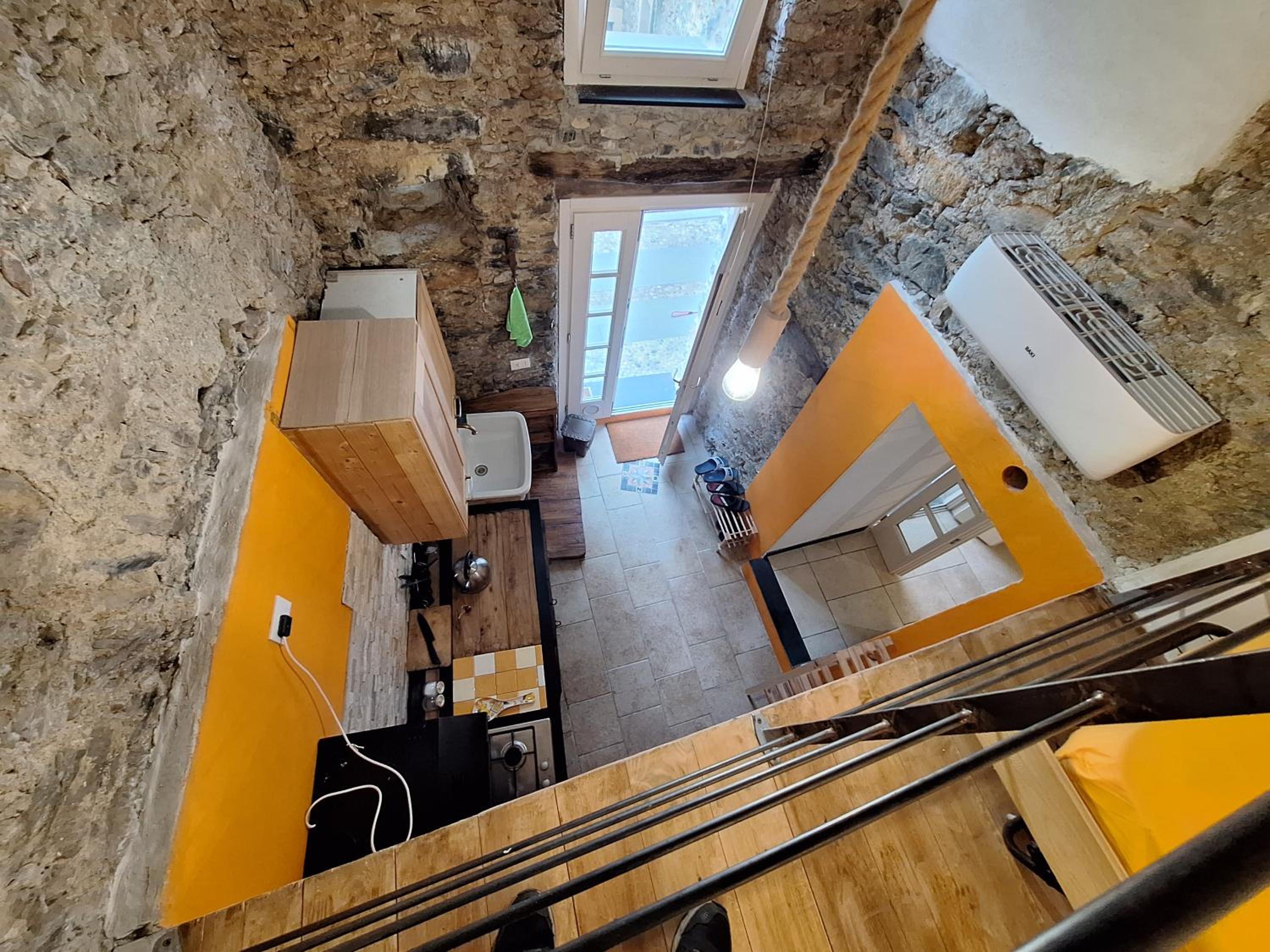 Photo 25