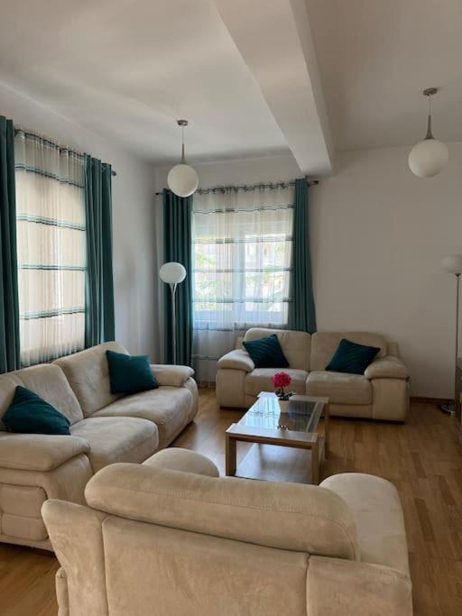 Sweet Escape Apartment w POOL