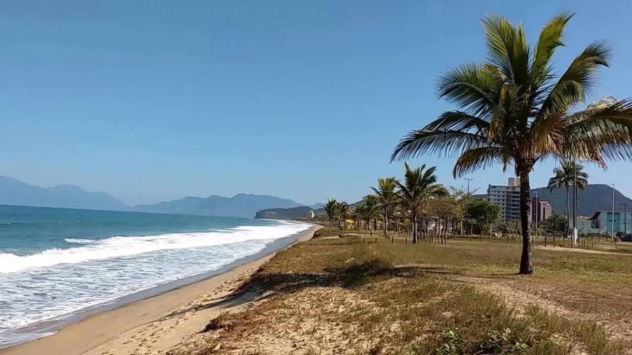Casa em condominio com piscina proximo a praia