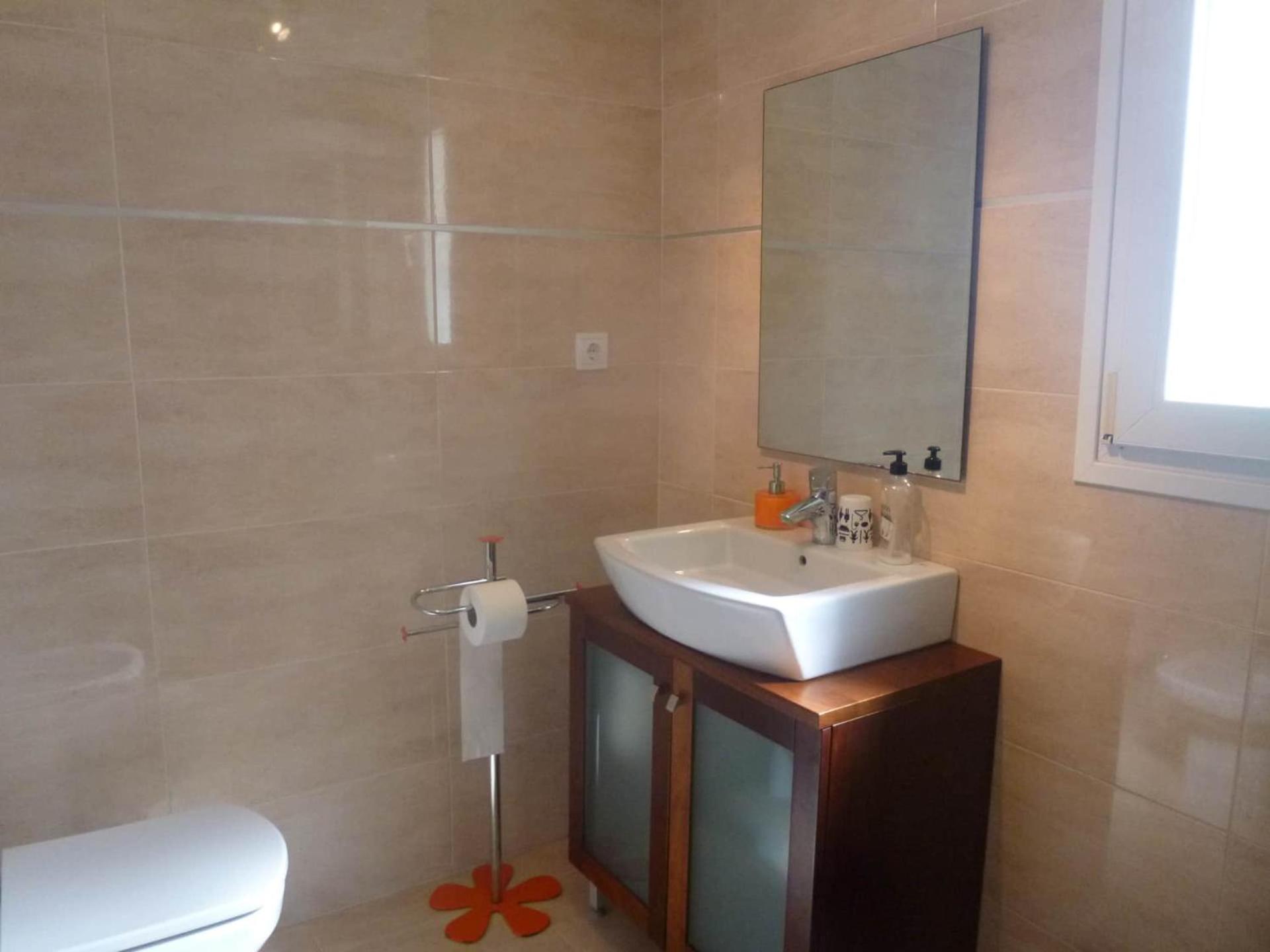 Apartamento Ozieri con piscina y vistas al mar