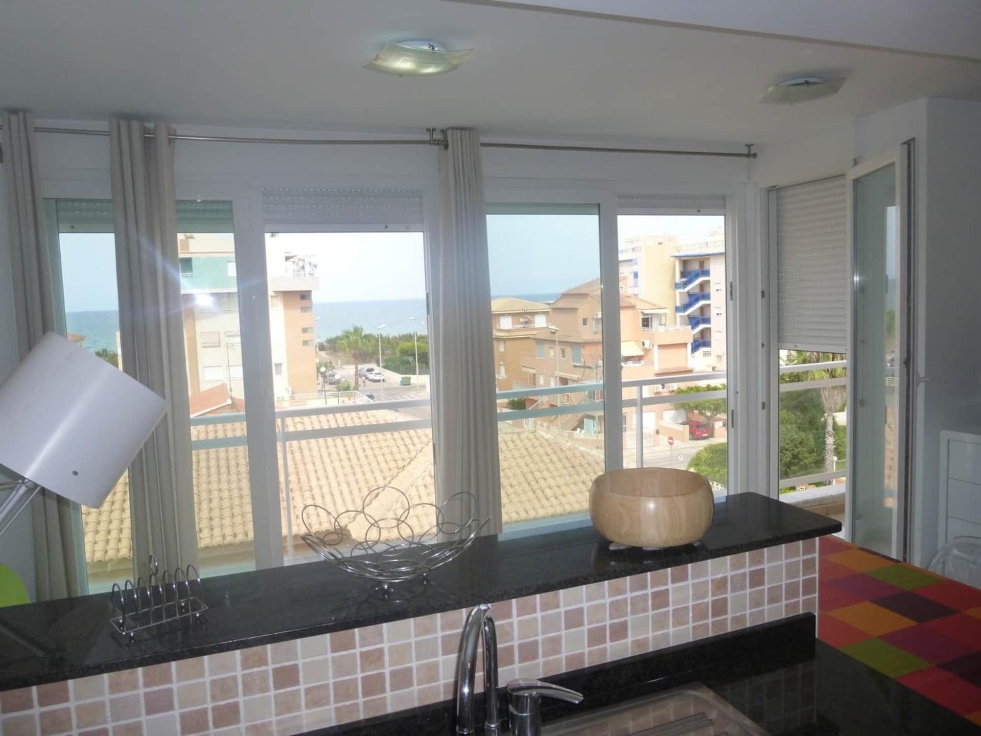 Apartamento Ozieri con piscina y vistas al mar