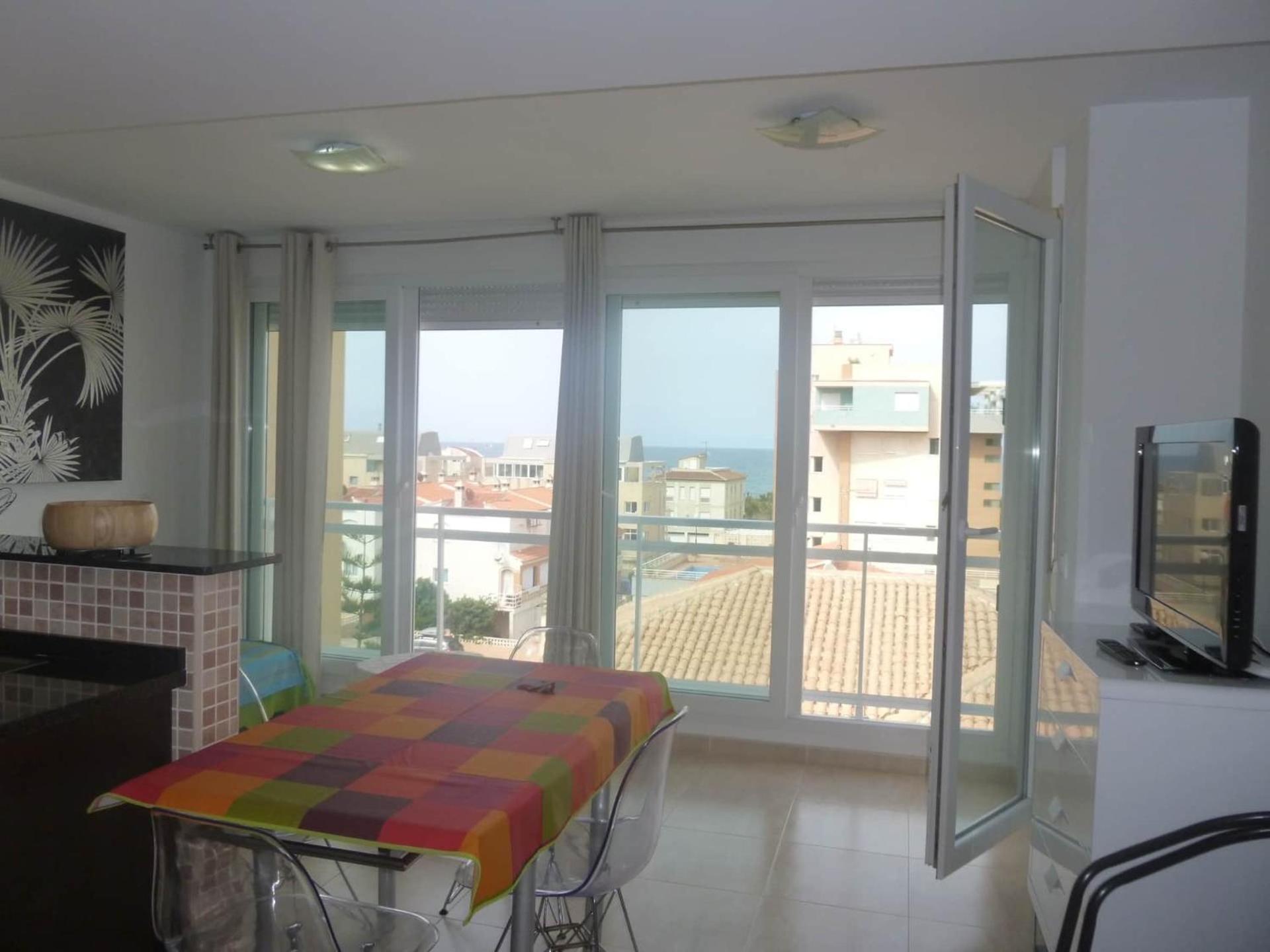 Apartamento Ozieri con piscina y vistas al mar