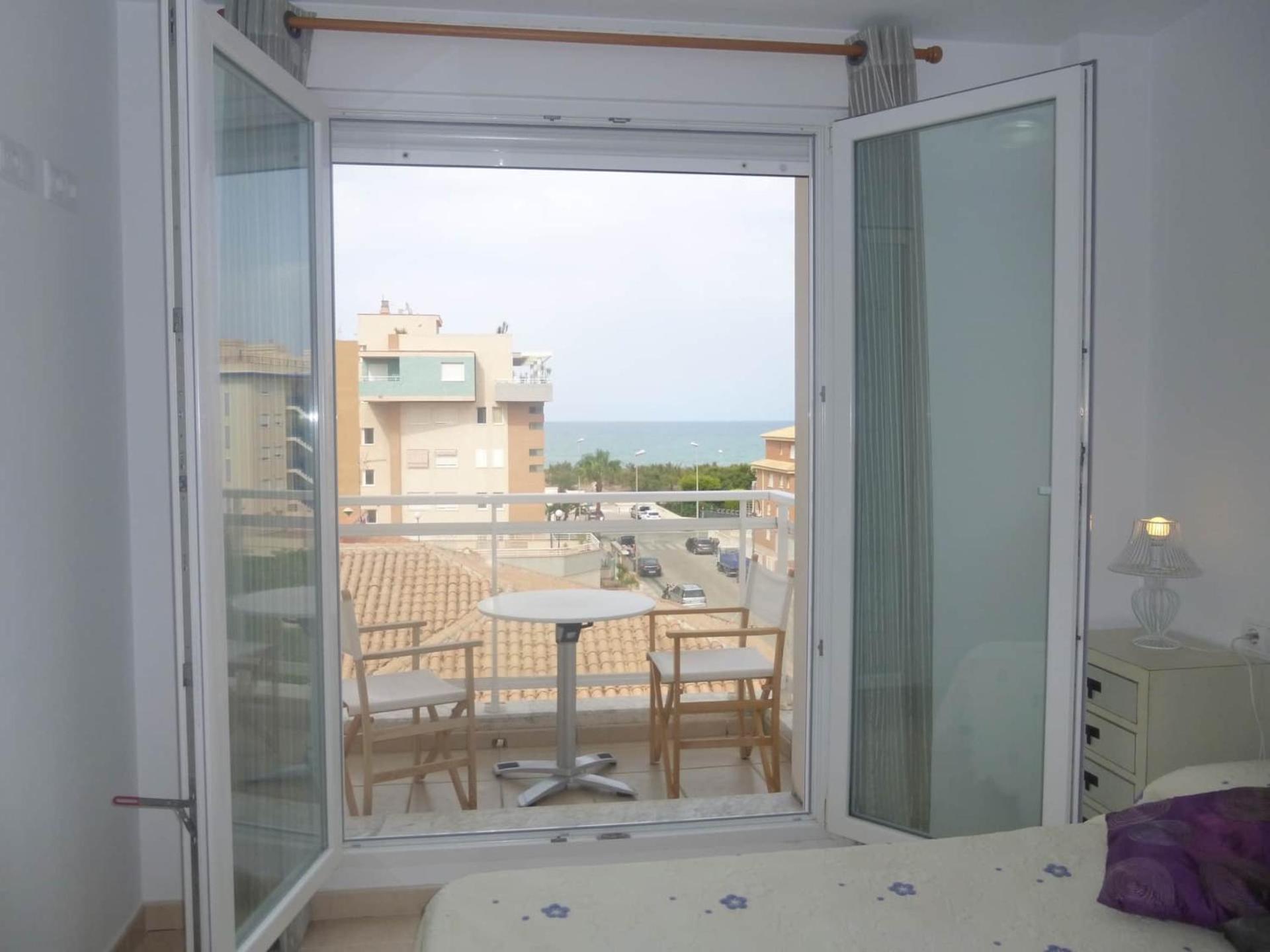 Apartamento Ozieri con piscina y vistas al mar
