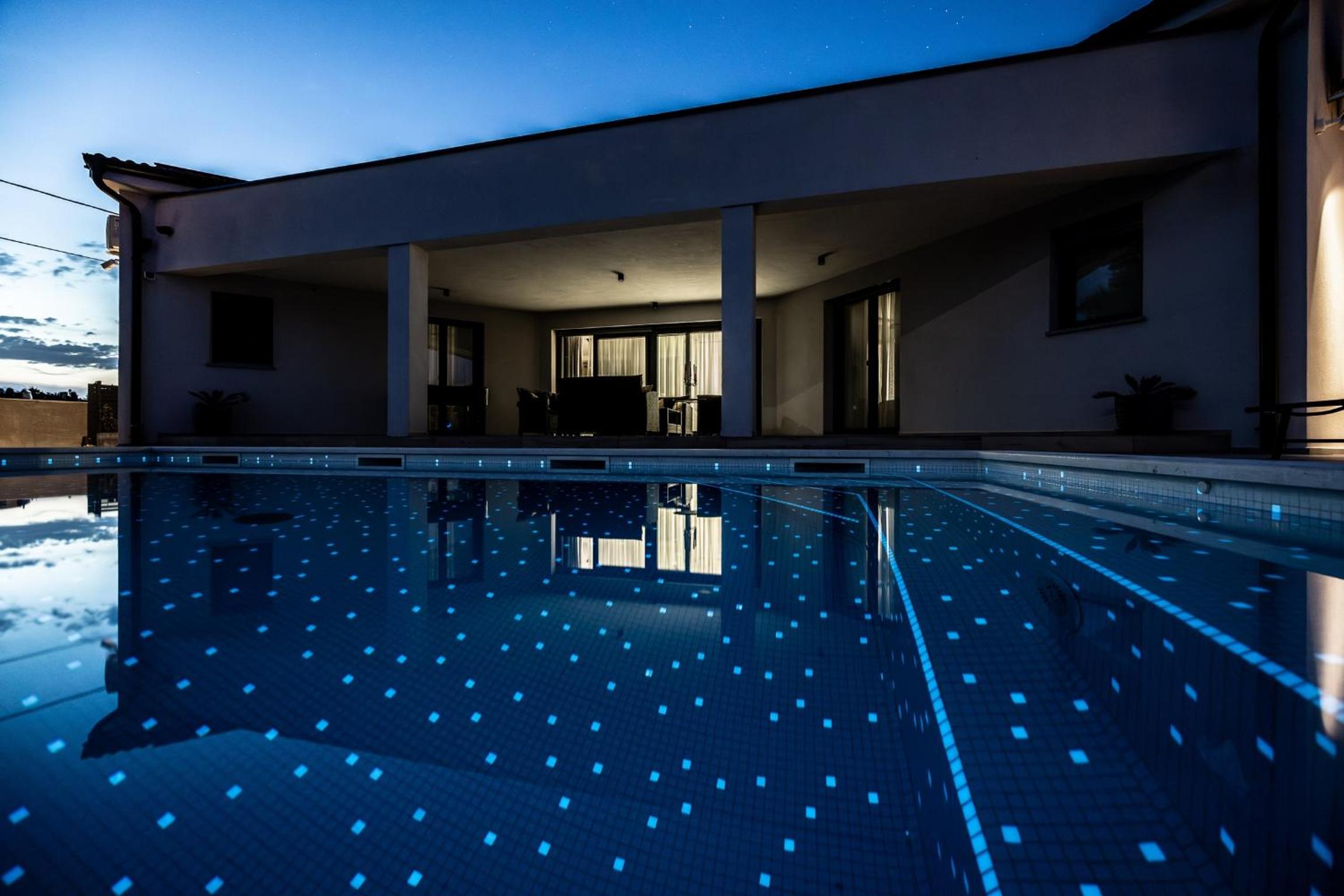 Villa Speranza with Illuminated Pool view 2
