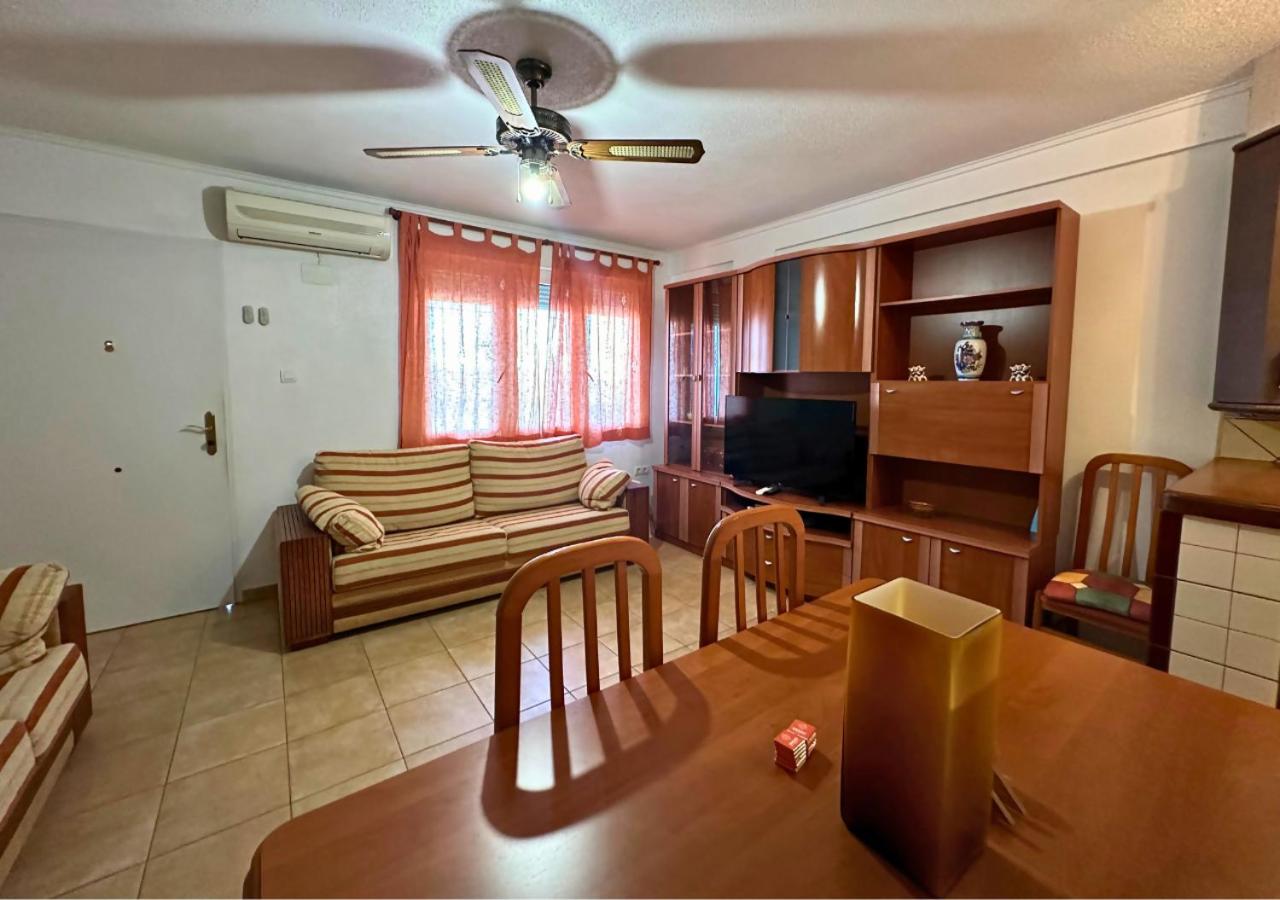 Bungaló en La Mata en urbanización con piscina