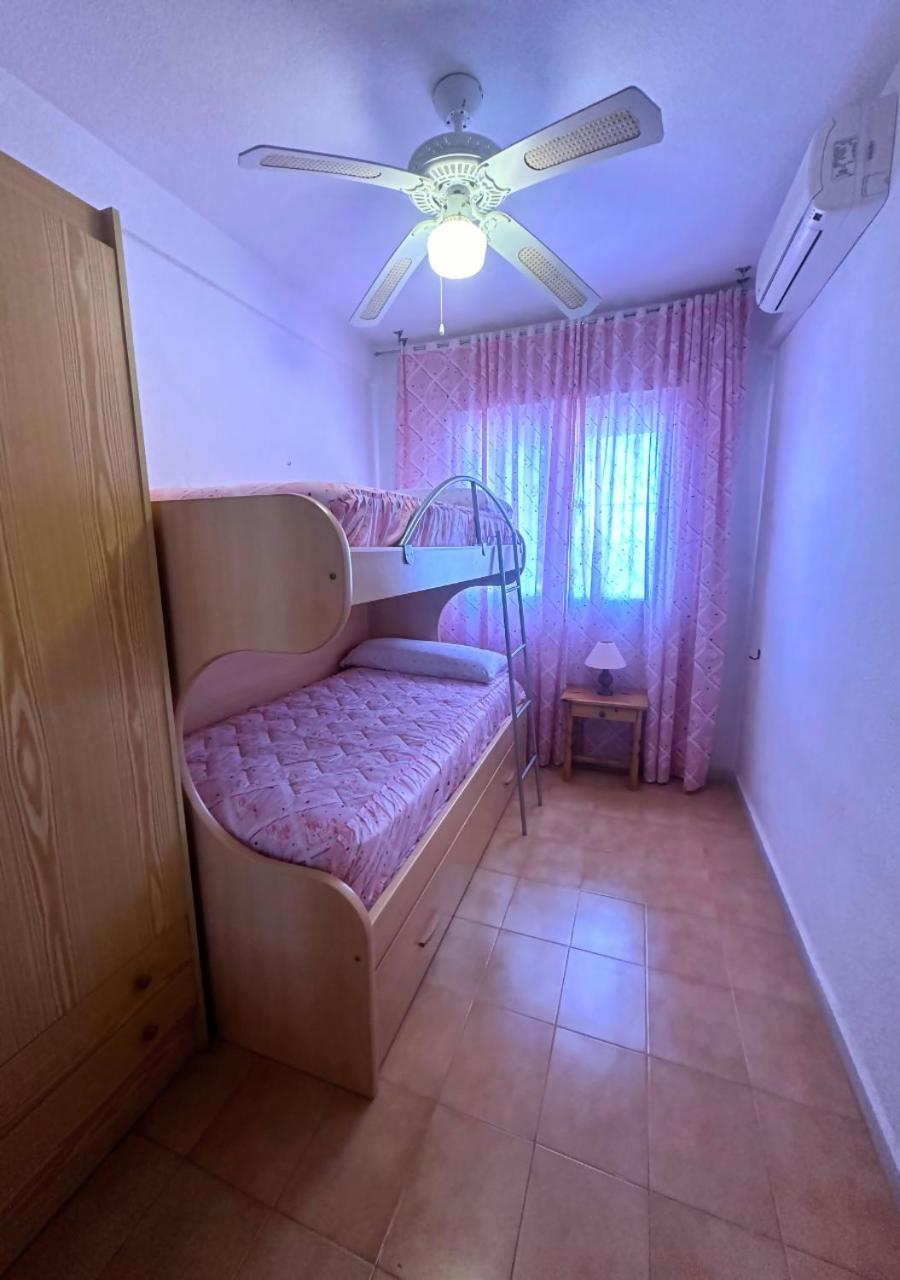 Bungaló en La Mata en urbanización con piscina