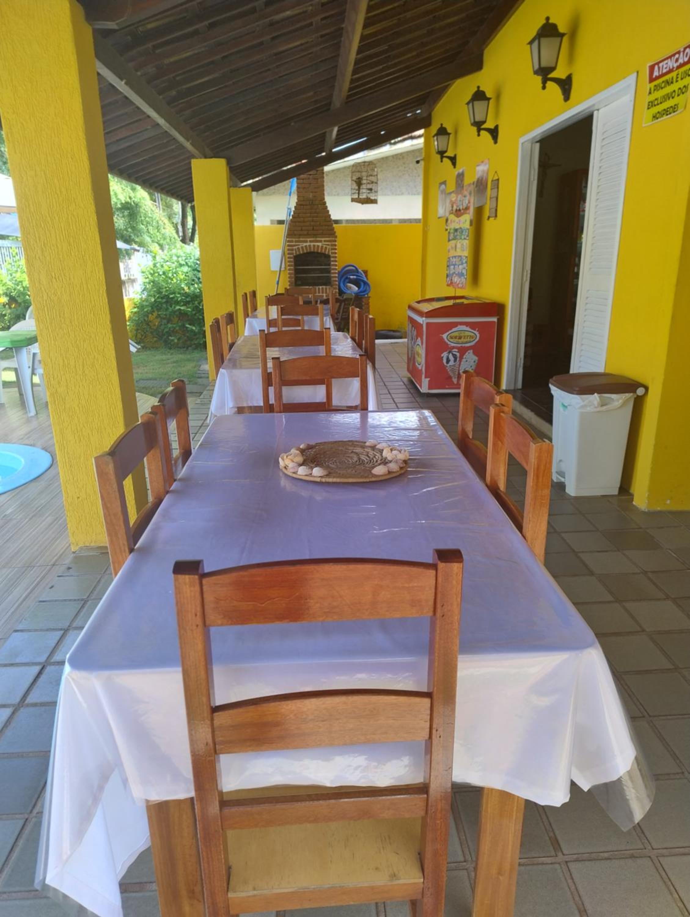 Pousada e restaurante vem que tem