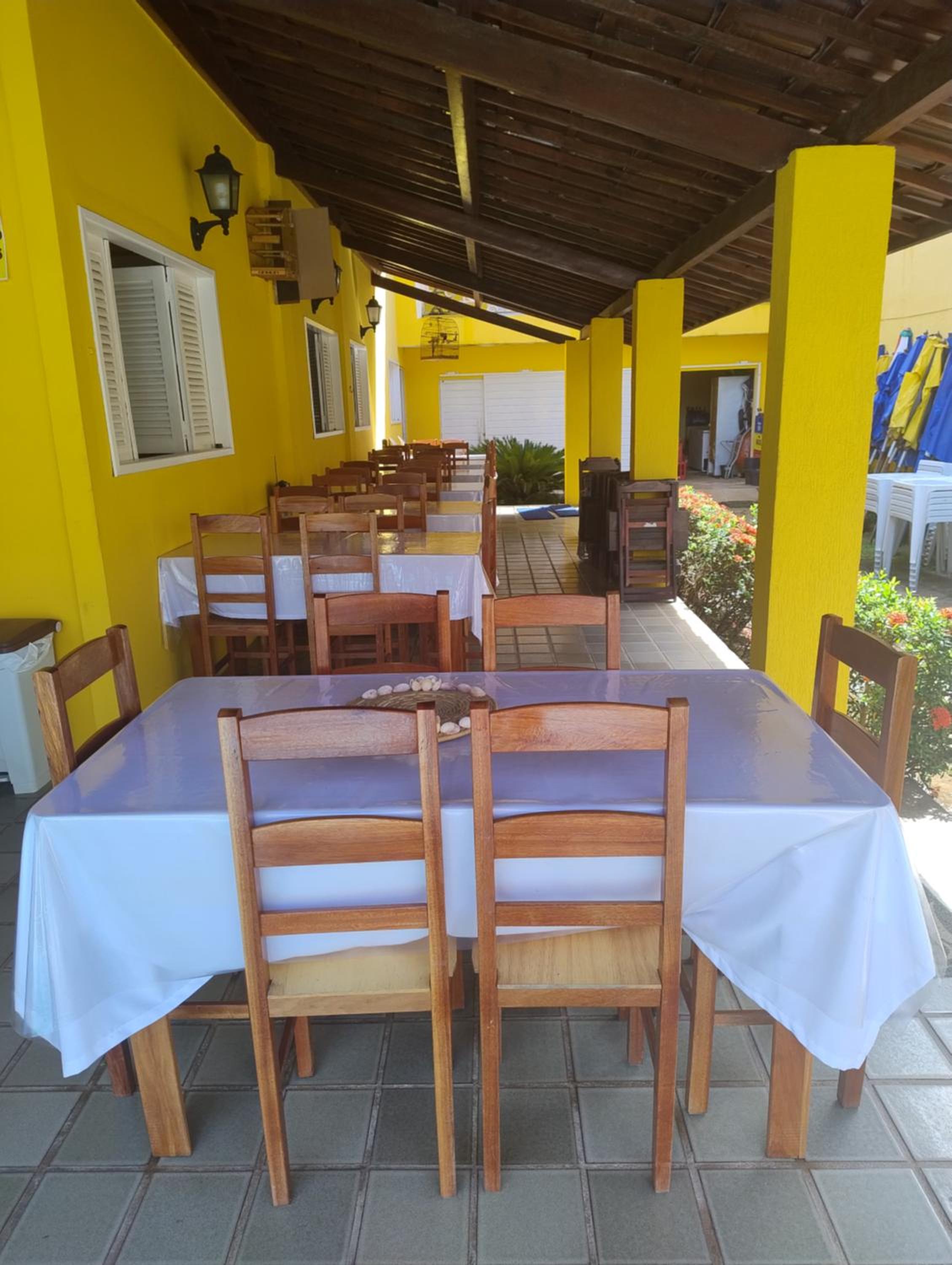 Pousada e restaurante vem que tem