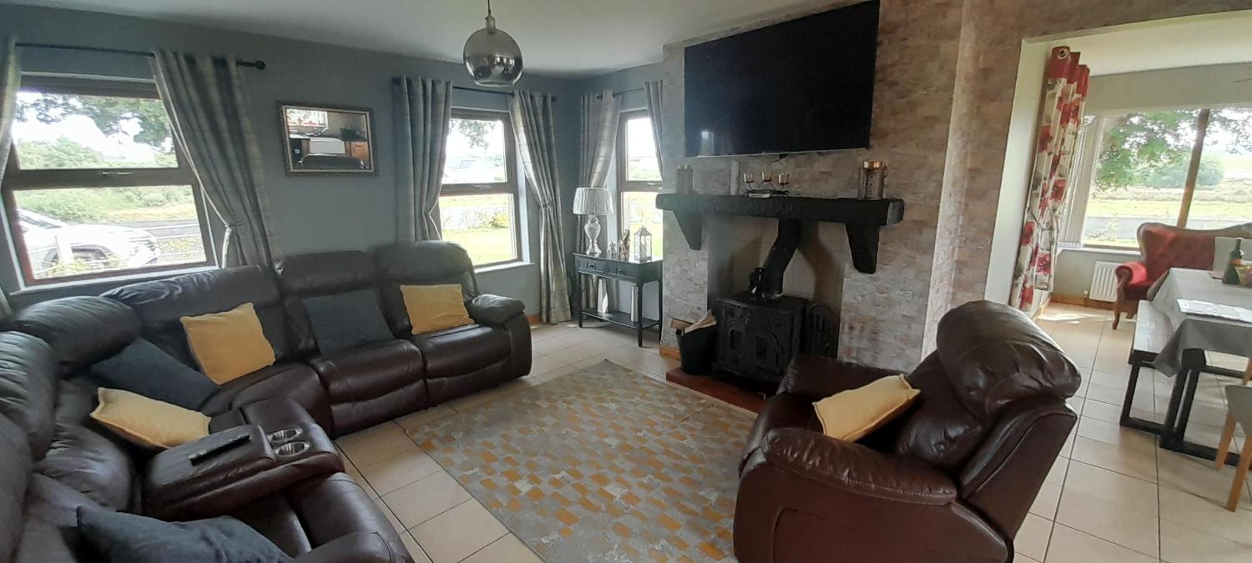 Oaktree Manor - BBQ, games rooms and pet friendly
