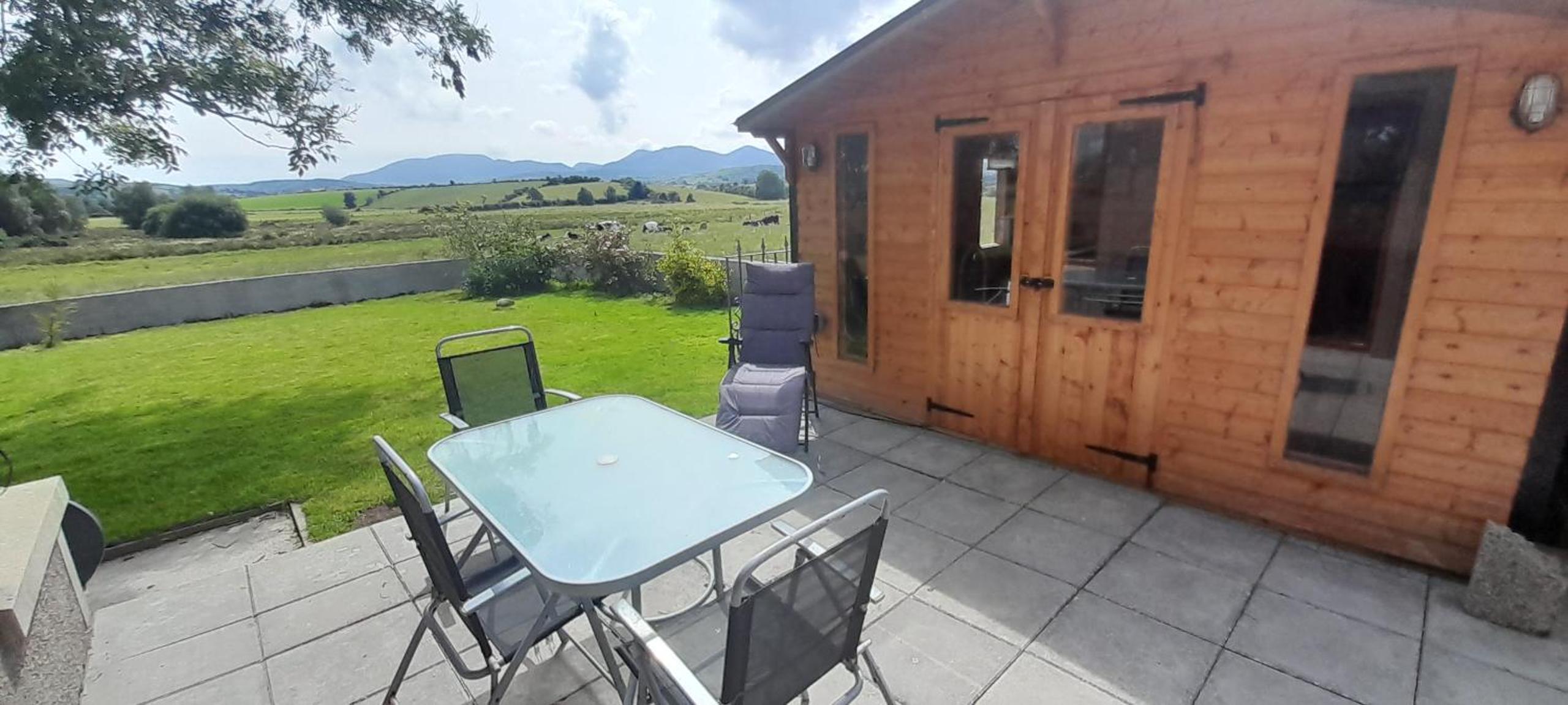 Oaktree Manor - BBQ, games rooms and pet friendly