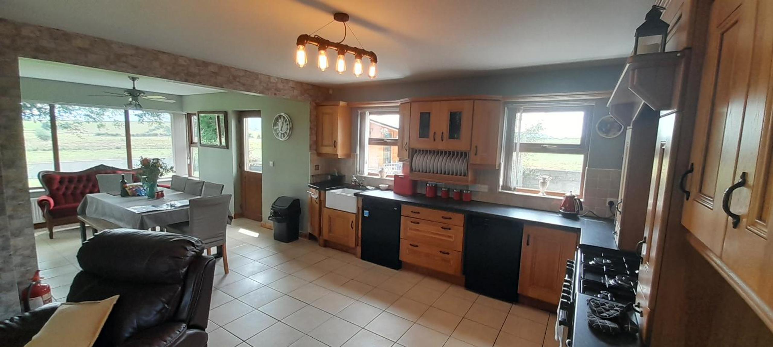 Oaktree Manor - BBQ, games rooms and pet friendly