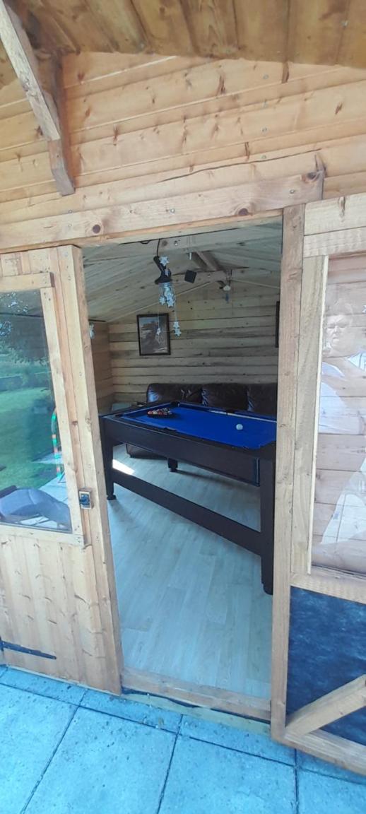 Oaktree Manor - BBQ, games rooms and pet friendly