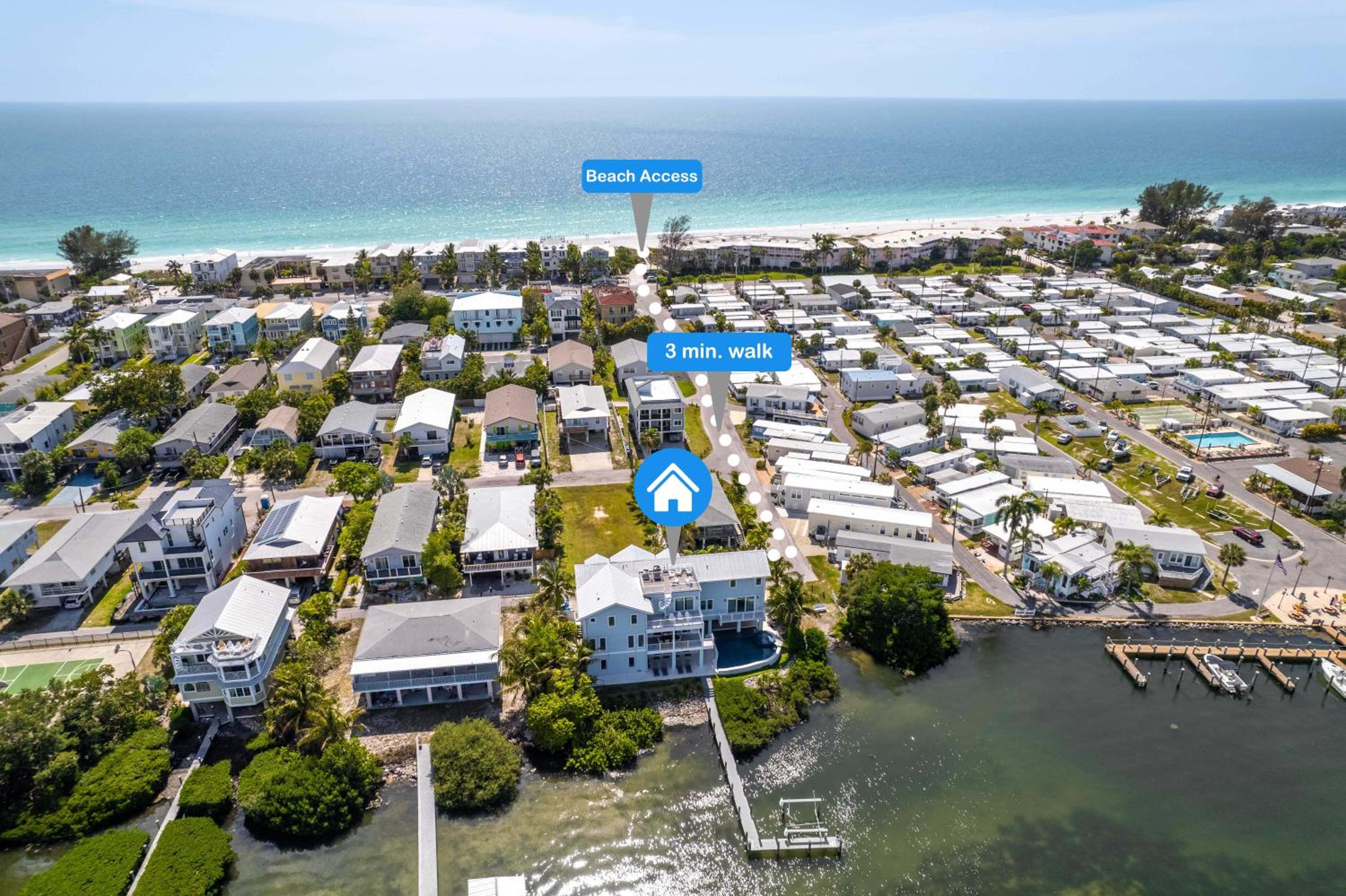 On The Rocks, 8 bed, 8,5 bath, Waterfront home with boat dock and rooftop deck view 5