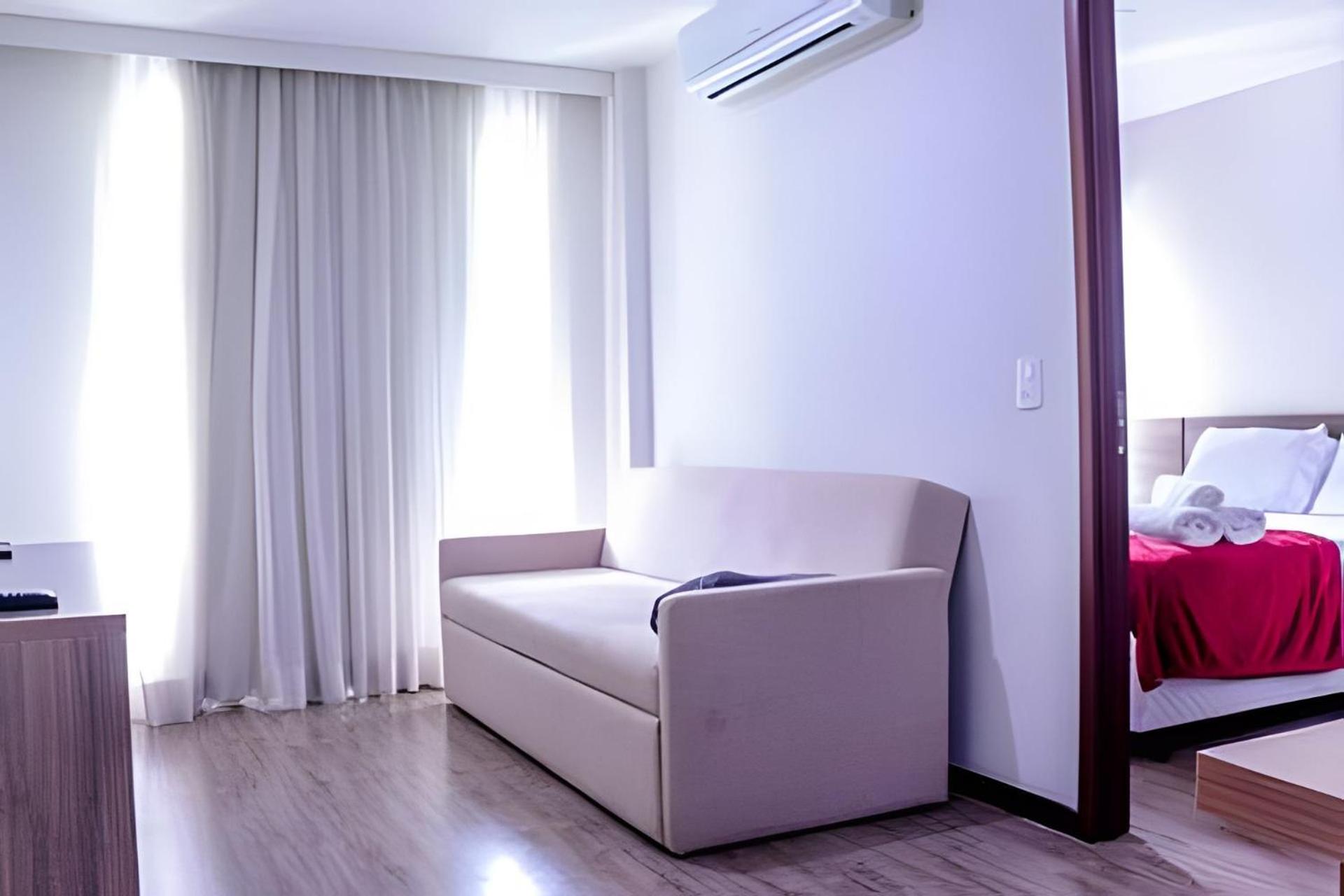 FLAT VPM - Cozinha, Varanda, Ar Cond, Estacionamento, Cama Queen, Vista Incrível, 400mb Wi-fi, TV Smart, Serviços de Streaming, Ducha Forte, Próximo a Barr