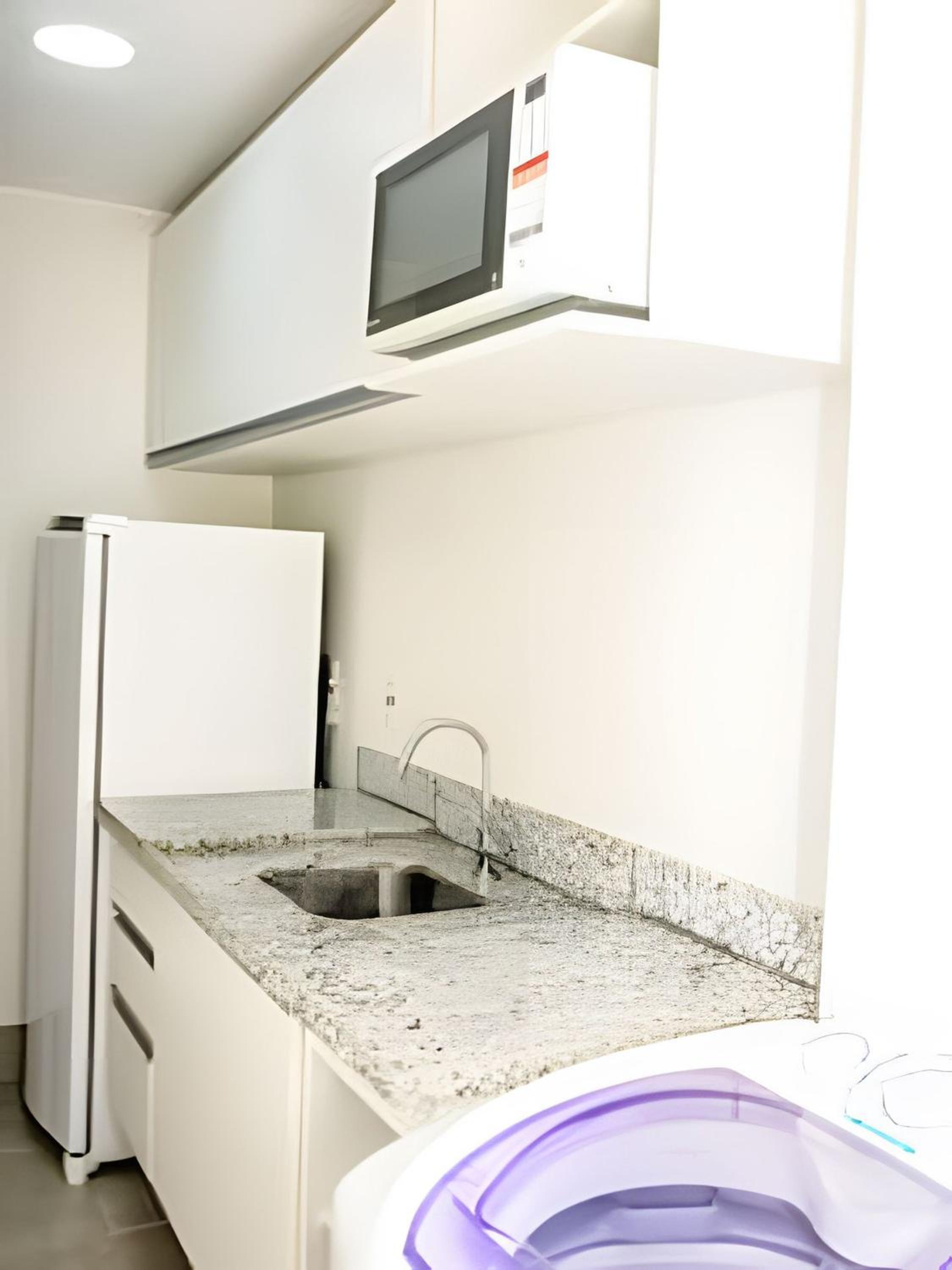 FLAT VPM - Cozinha, Varanda, Ar Cond, Estacionamento, Cama Queen, Vista Incrível, 400mb Wi-fi, TV Smart, Serviços de Streaming, Ducha Forte, Próximo a Barr
