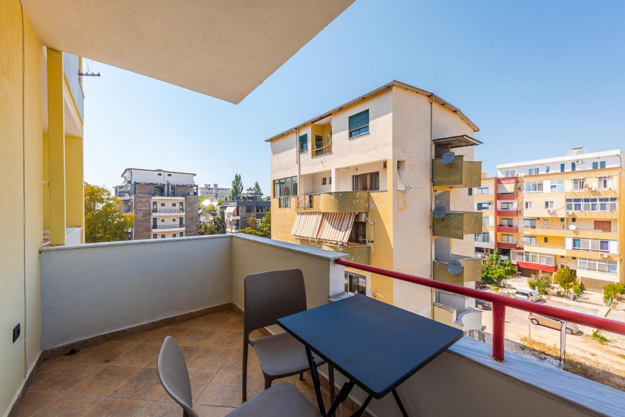 SR Apartments Golem