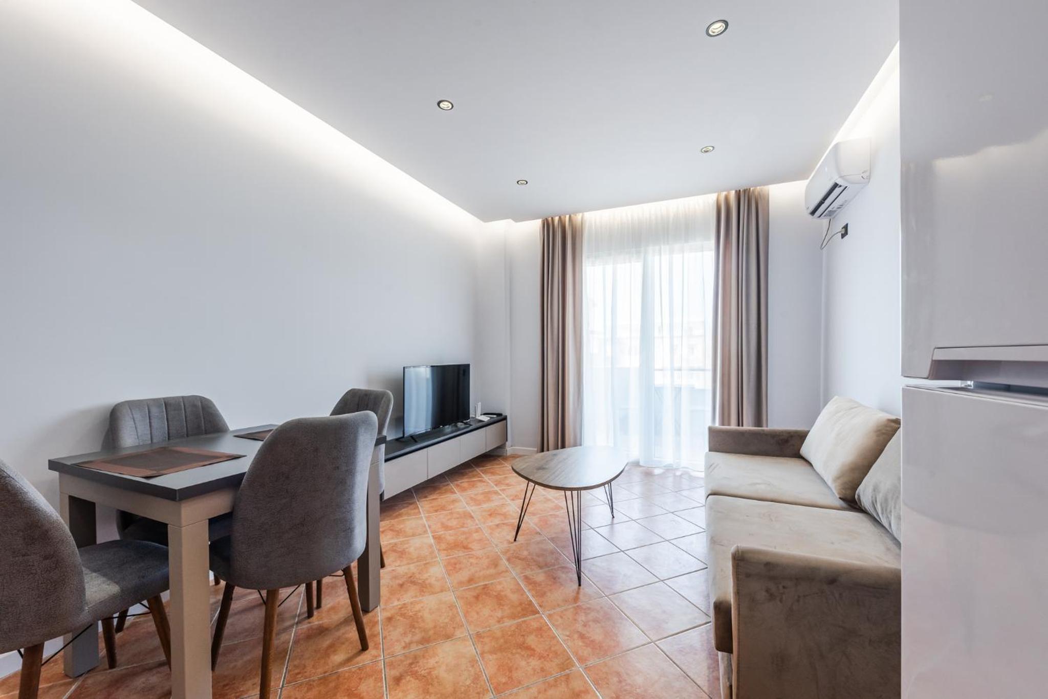 SR Apartments Golem