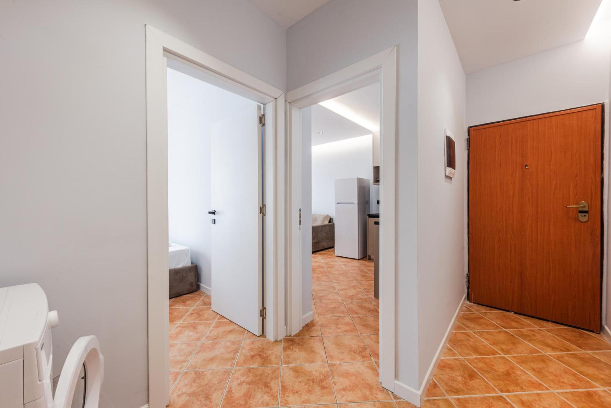 SR Apartments Golem